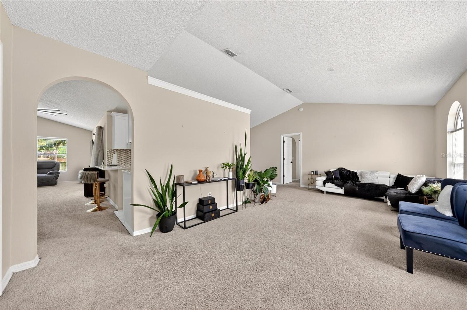 3010 HALLOW DR, DELTONA, FL, 32738