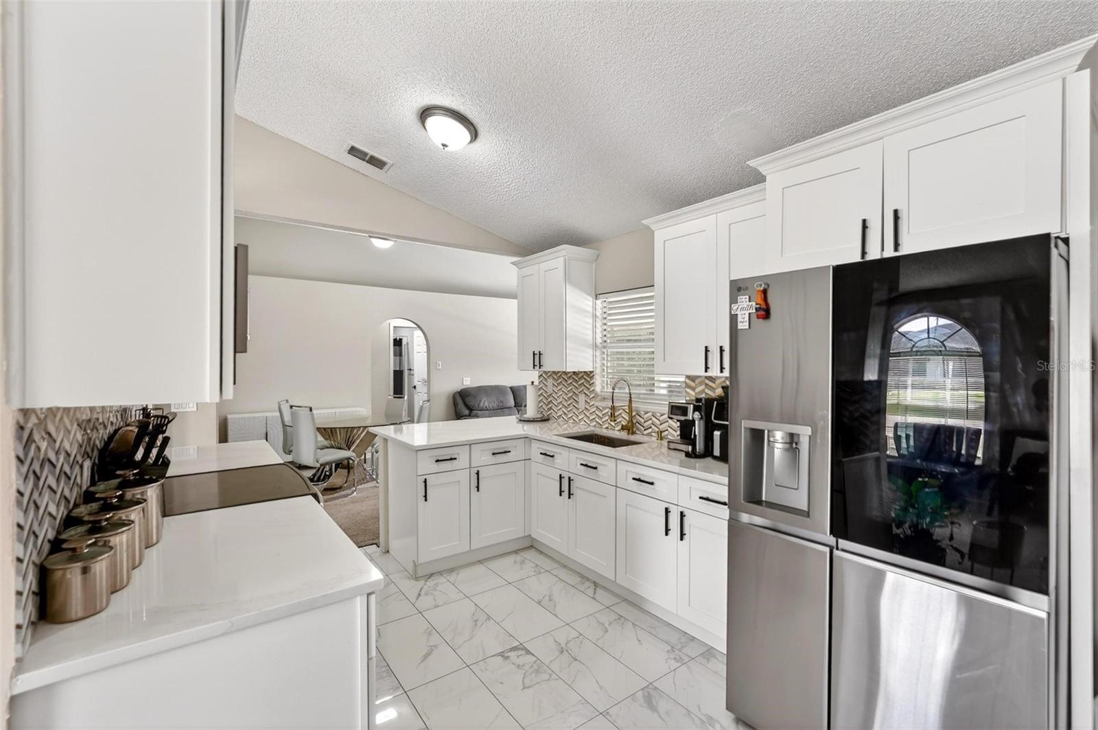 3010 HALLOW DR, DELTONA, FL, 32738