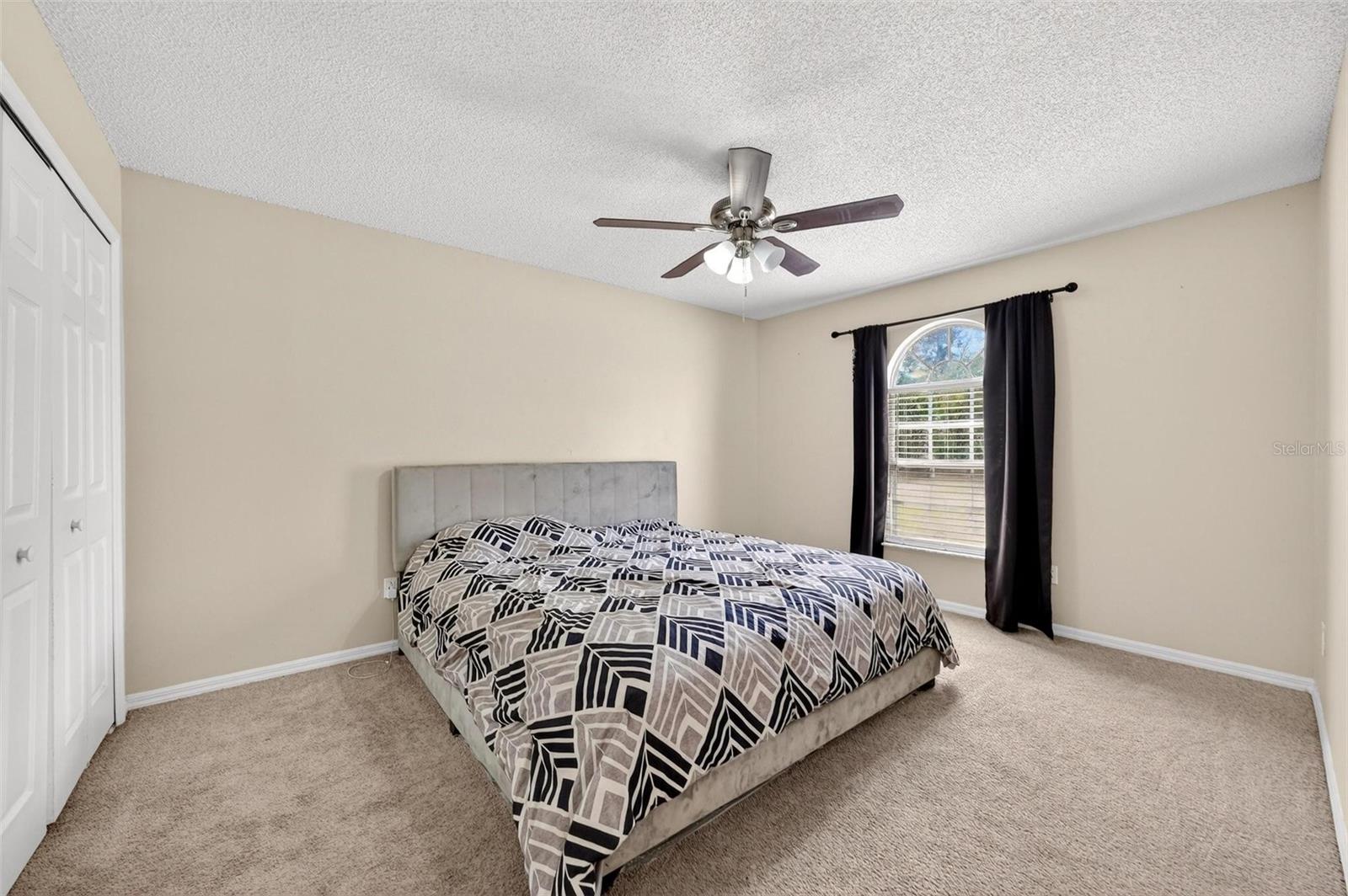 3010 HALLOW DR, DELTONA, FL, 32738