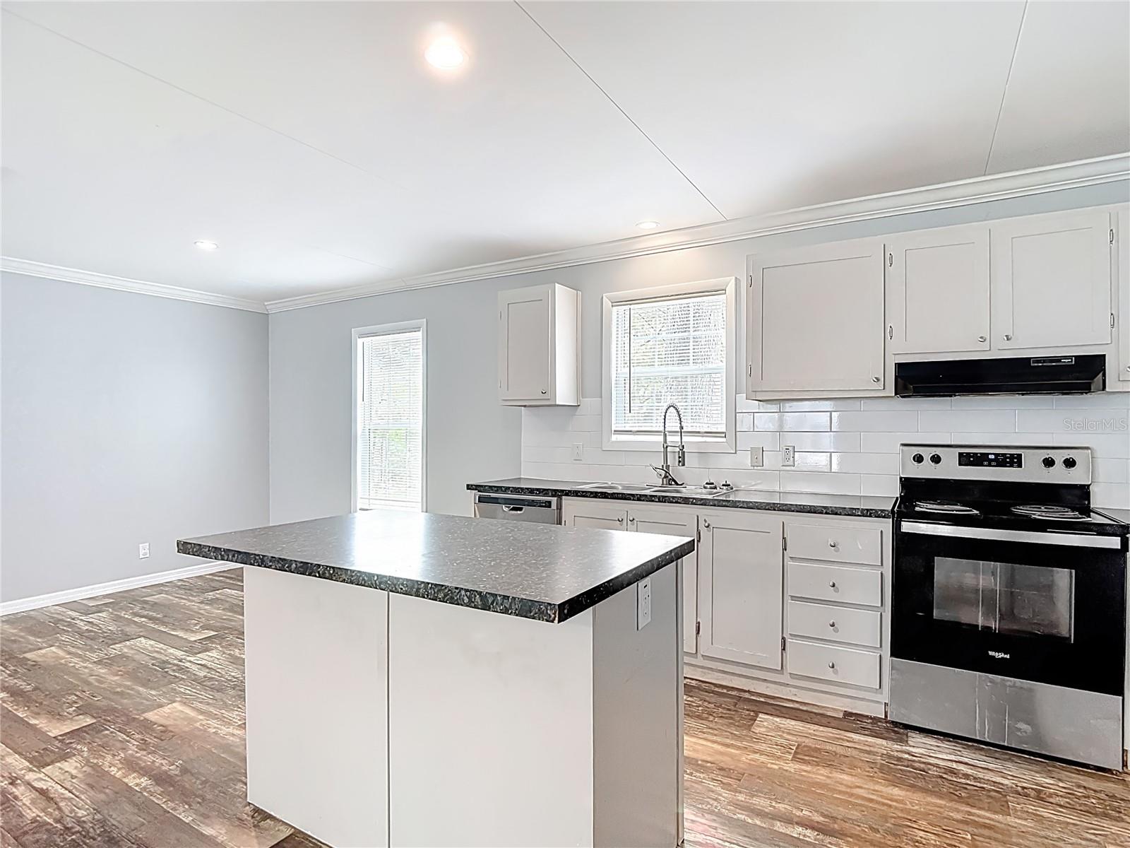 7158 SUNNYSIDE DR, BROOKSVILLE, FL, 34601