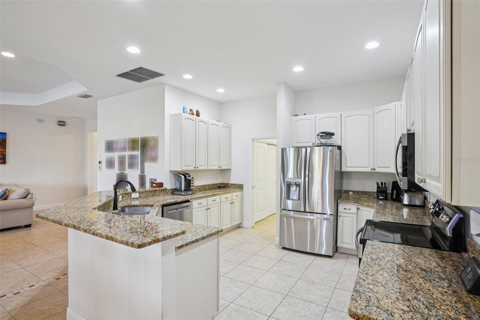 10144 LAKE MIONA WAY, OXFORD, FL, 34484