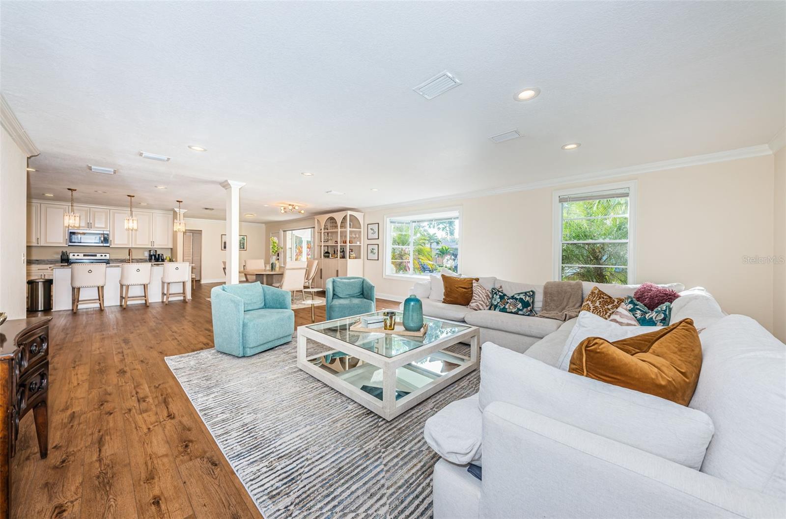 1735 23RD AVE N, ST PETERSBURG, FL, 33713