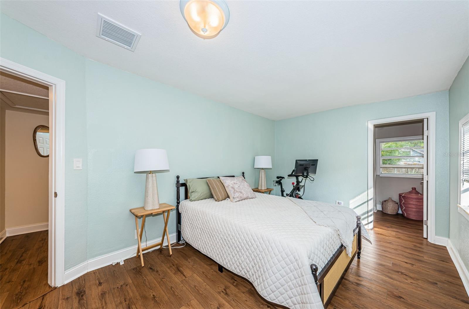 1735 23RD AVE N, ST PETERSBURG, FL, 33713