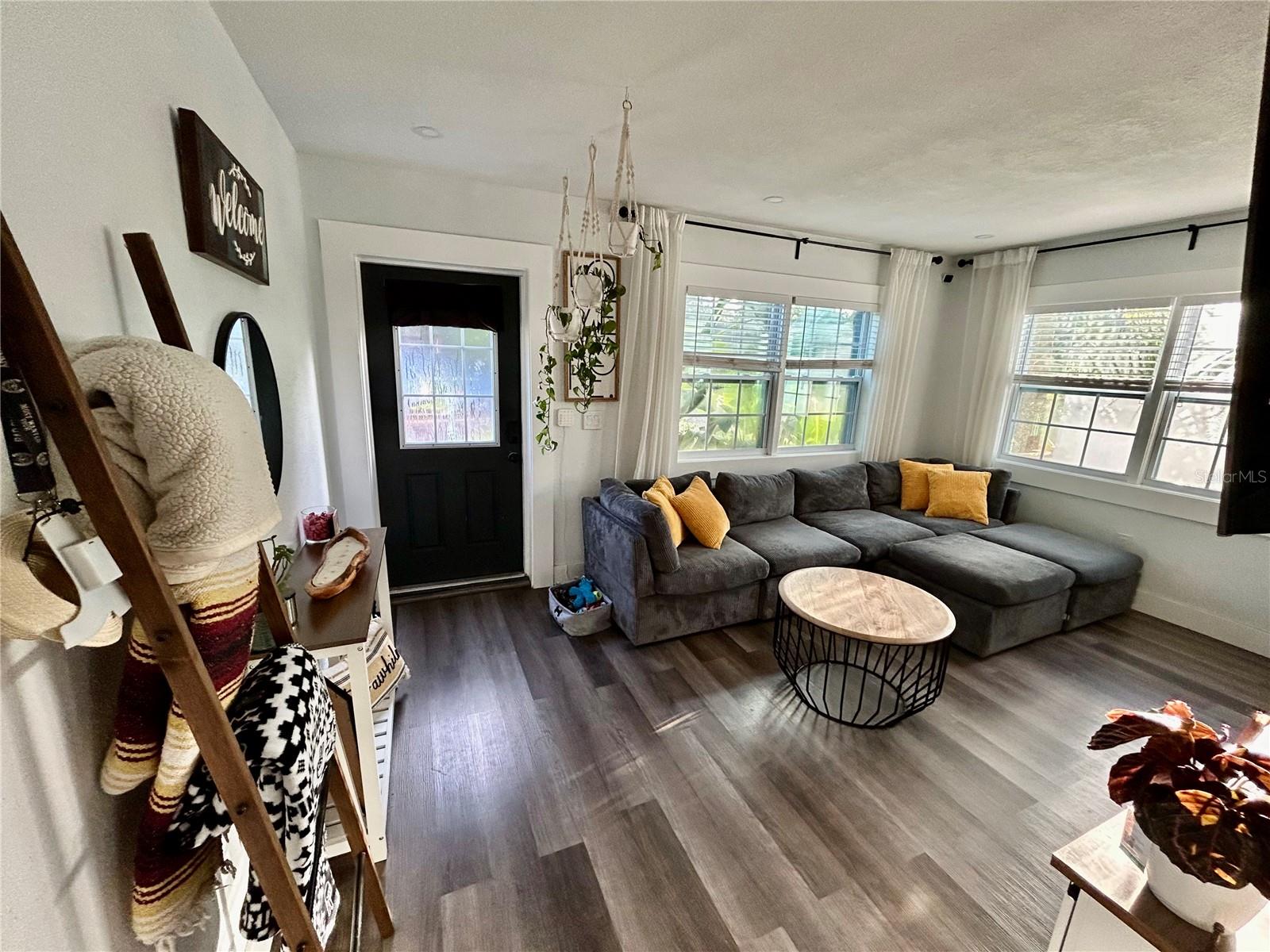 3550 2ND AVE S, ST PETERSBURG, FL, 33711