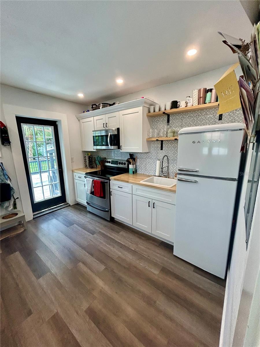 3550 2ND AVE S, ST PETERSBURG, FL, 33711