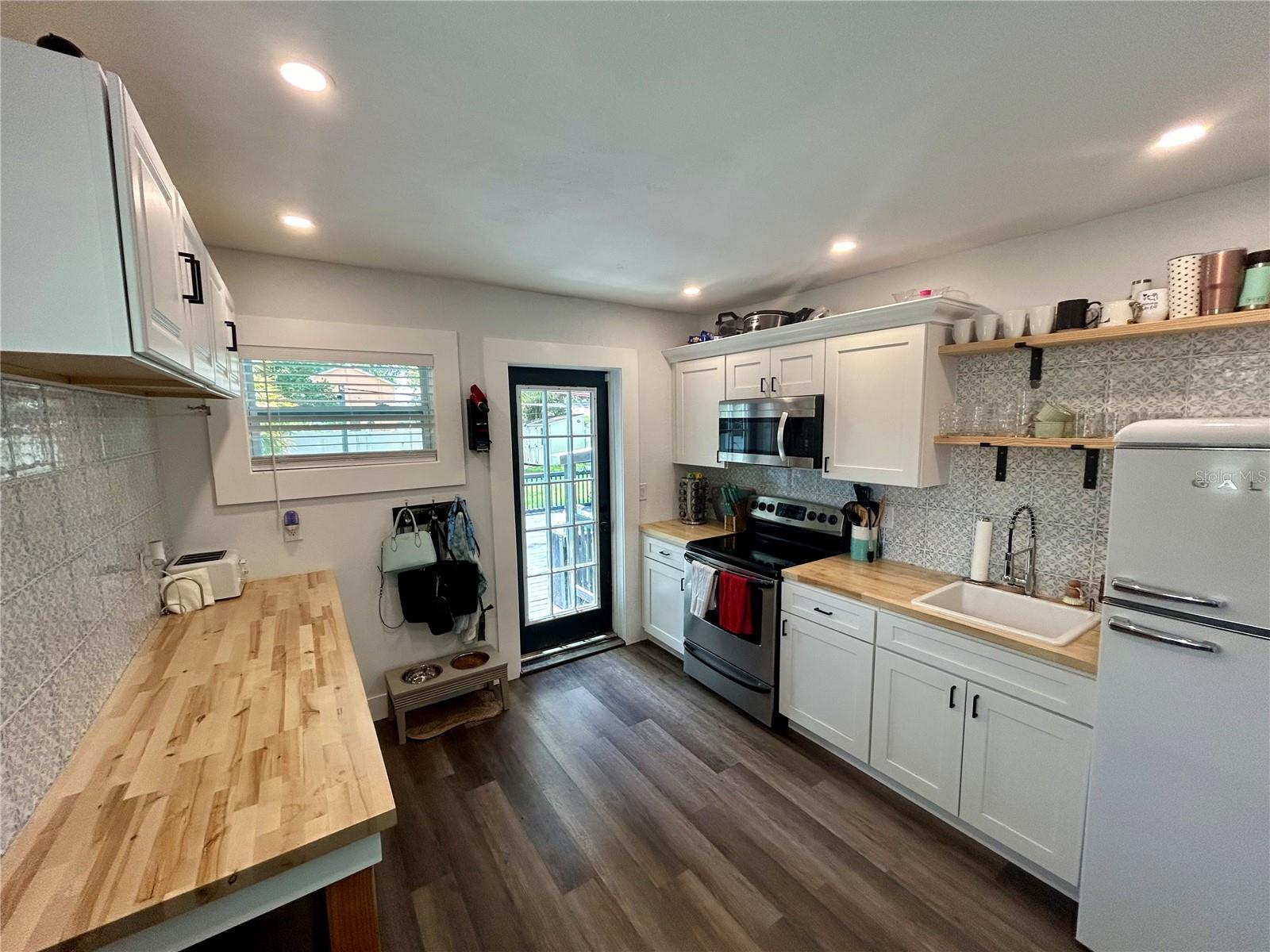 3550 2ND AVE S, ST PETERSBURG, FL, 33711