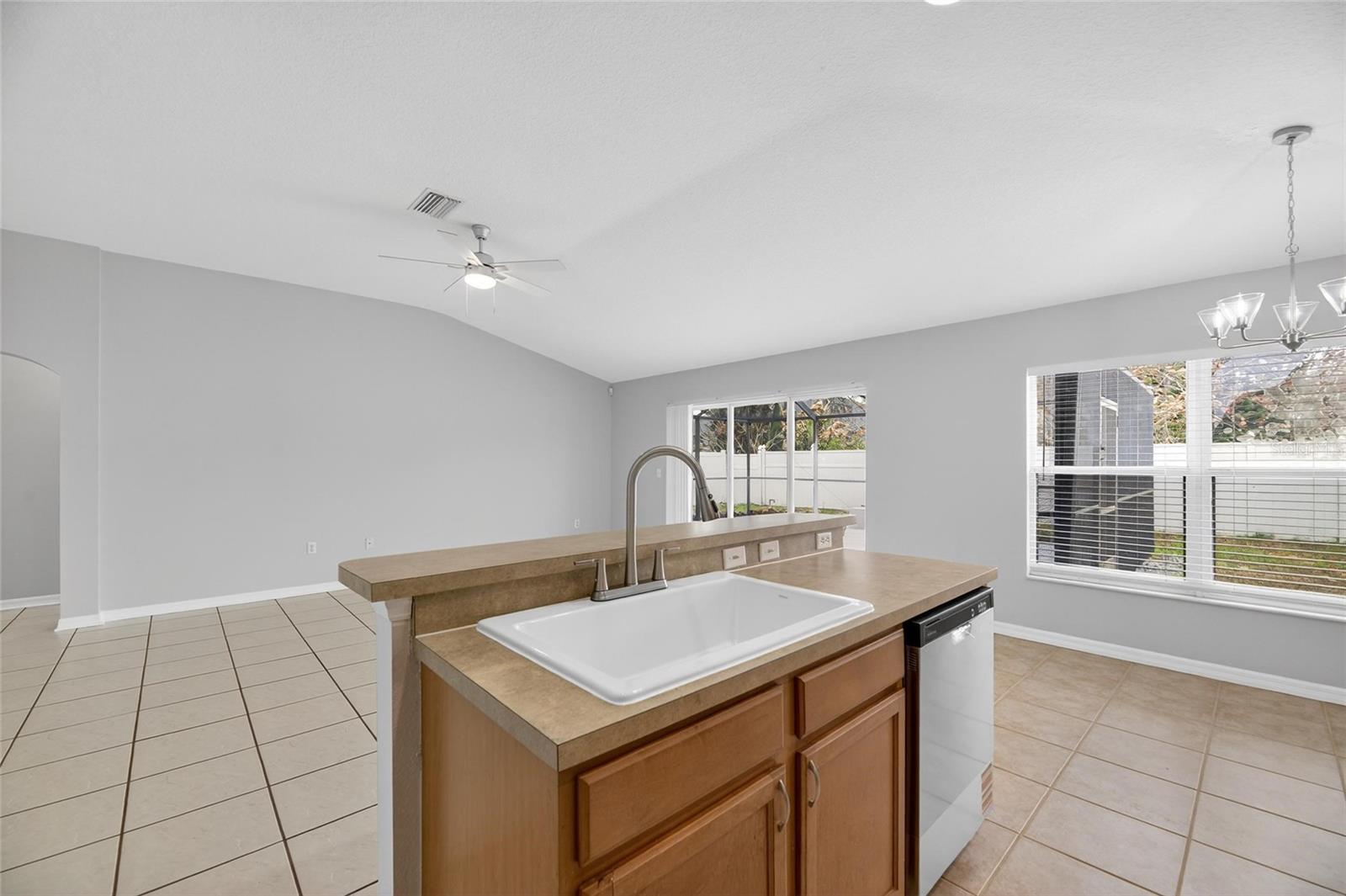 9613 CYPRESS HARBOR DR, GIBSONTON, FL, 33534