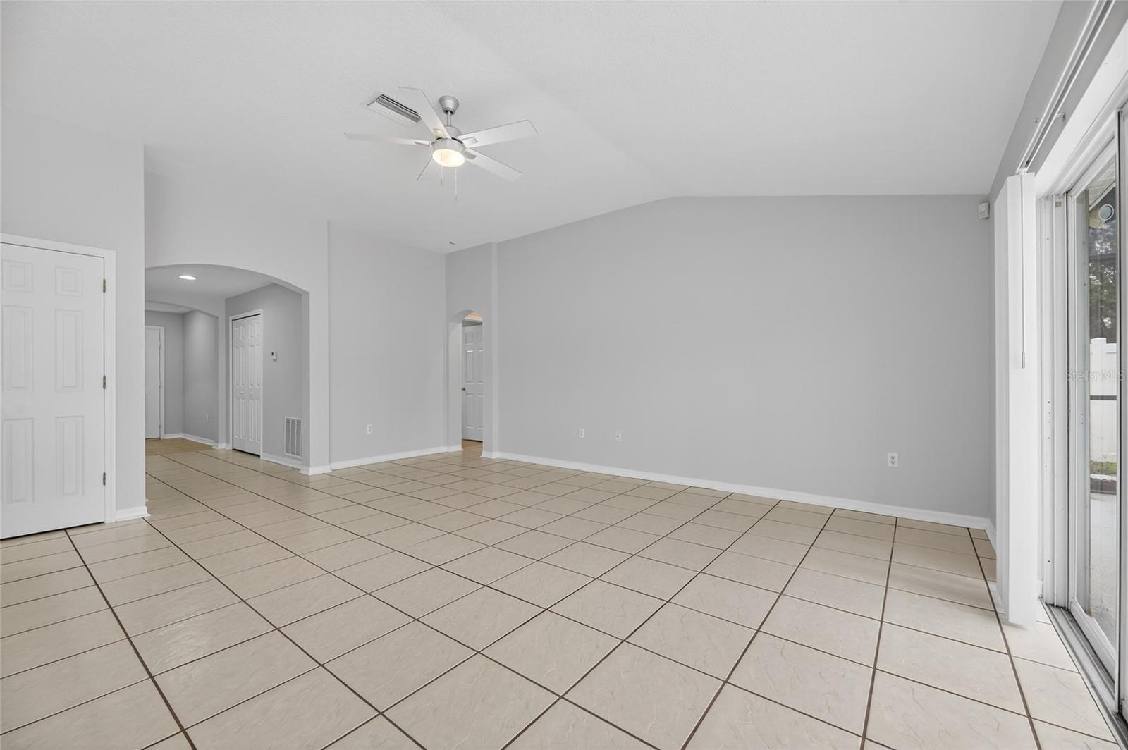 9613 CYPRESS HARBOR DR, GIBSONTON, FL, 33534
