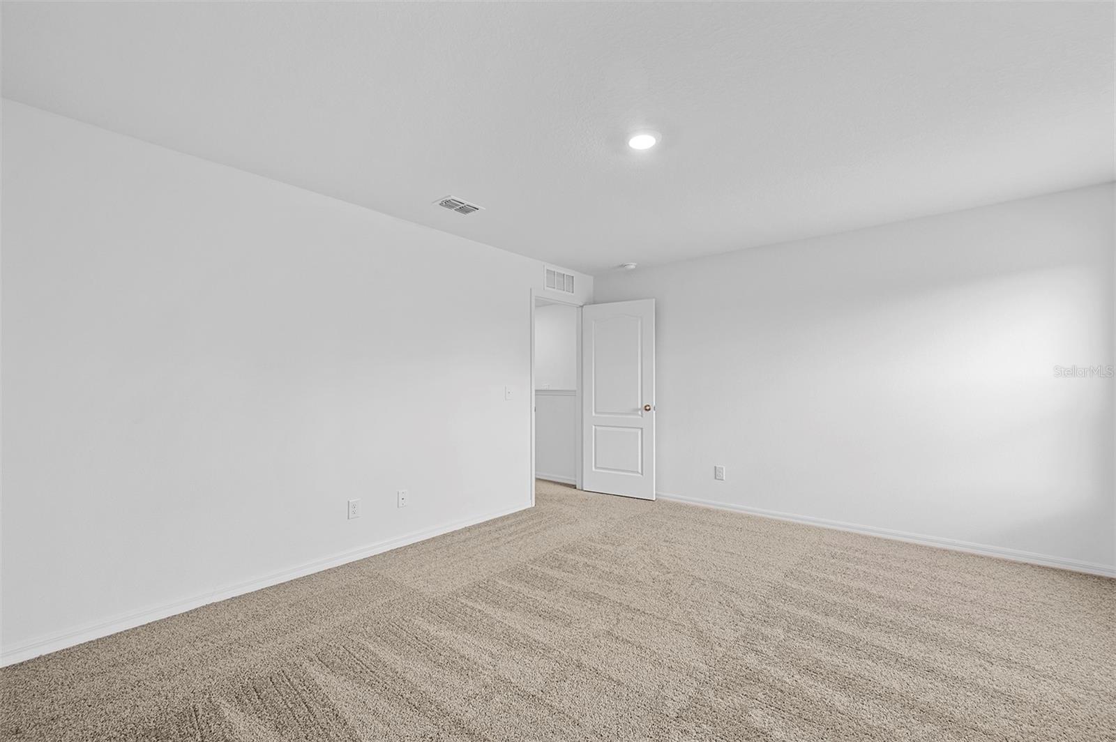 568 BAY LEAF DR, POINCIANA, FL, 34759