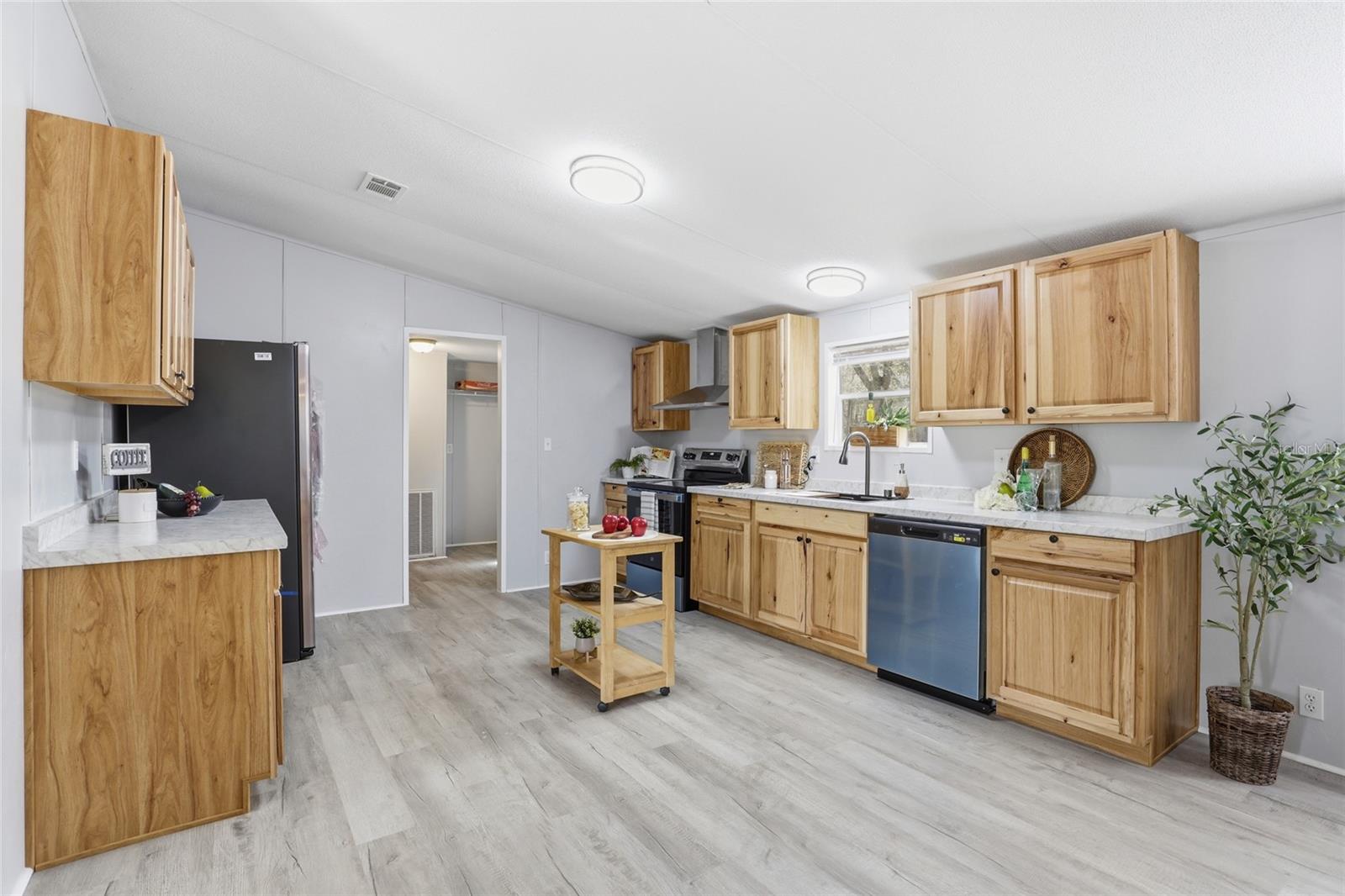 8469 SE 71ST ST, NEWBERRY, FL, 32669