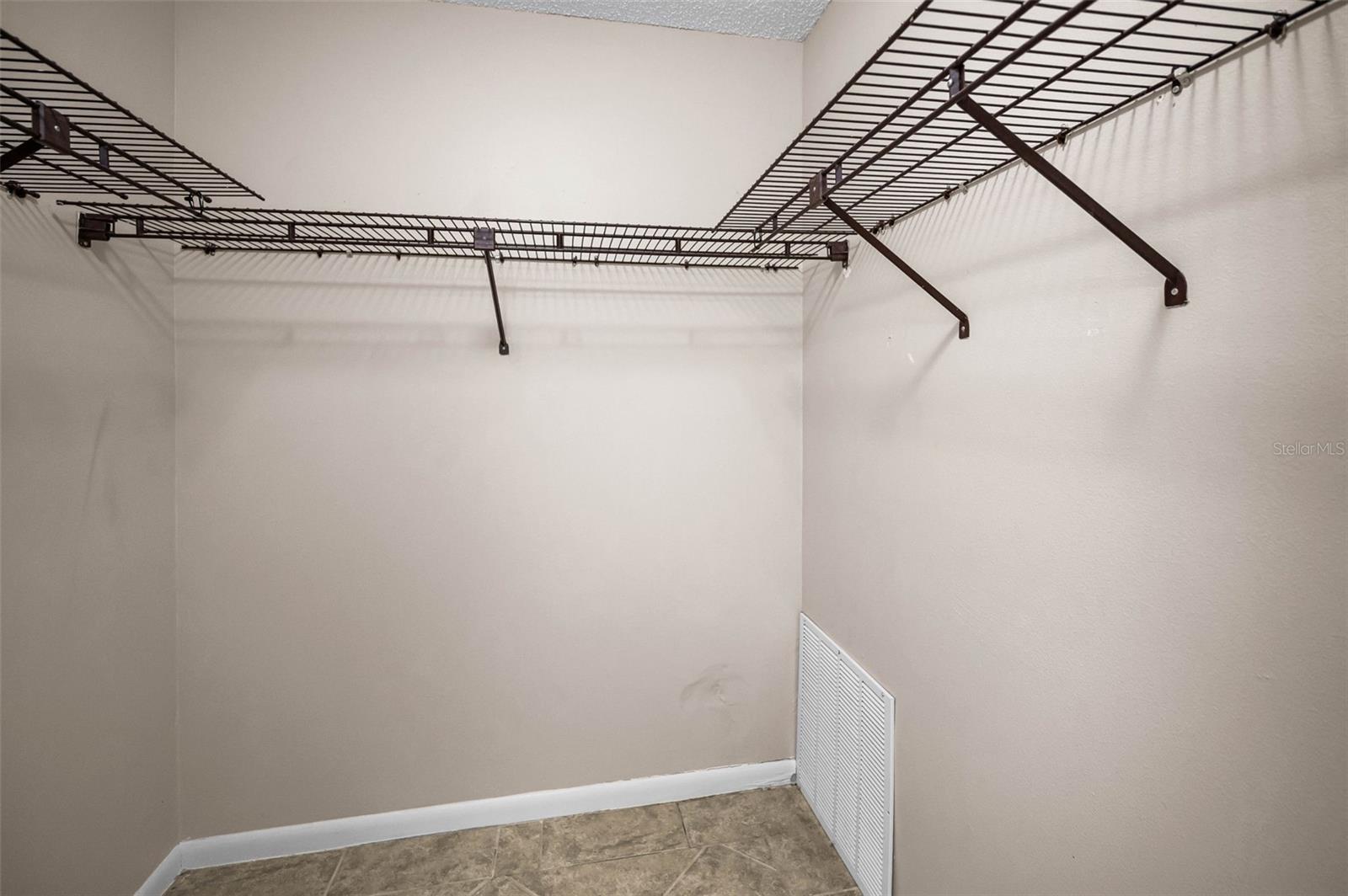 10626 LONGWOOD DR #102, SEMINOLE, FL, 33777