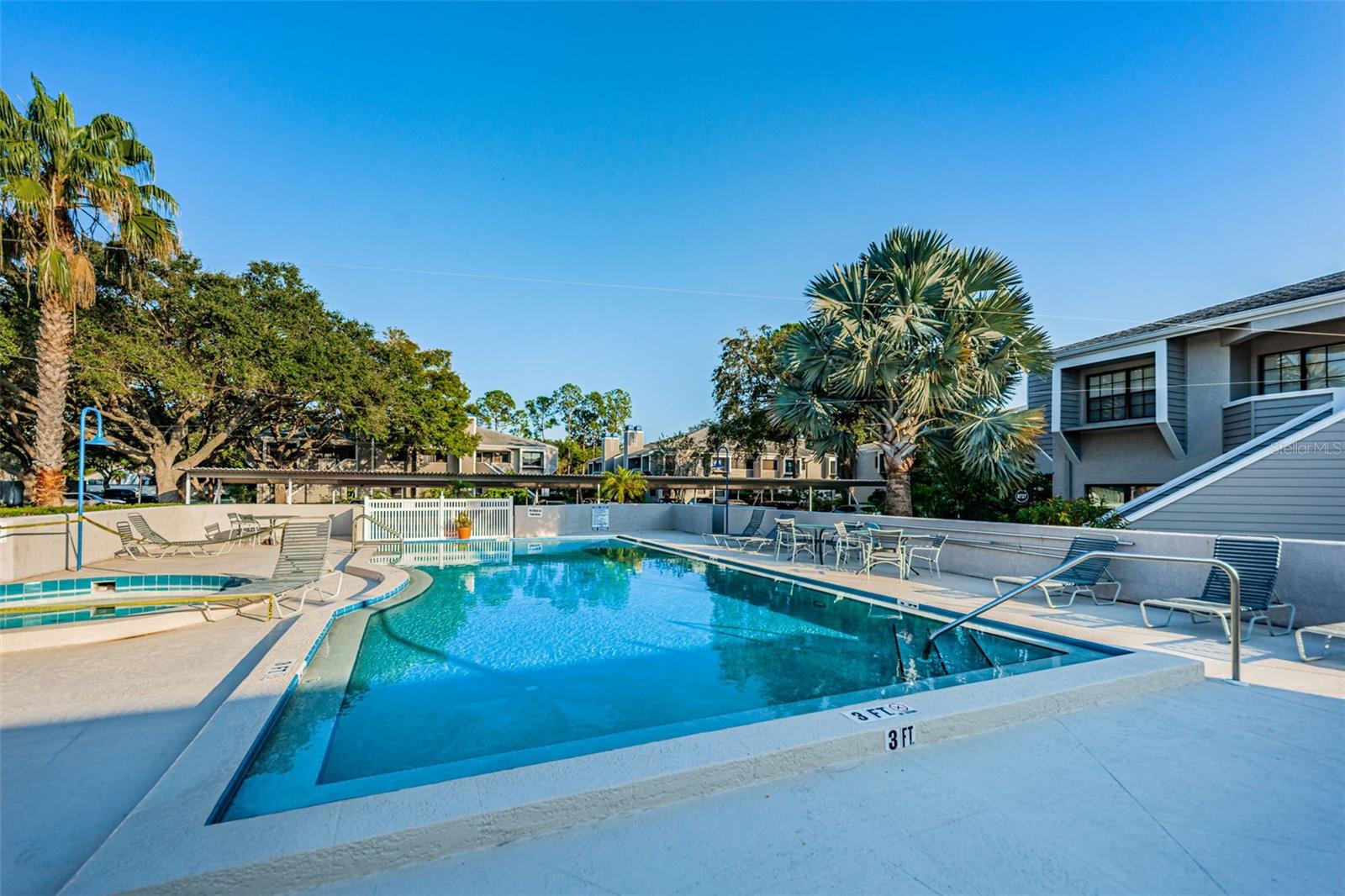 10626 LONGWOOD DR #102, SEMINOLE, FL, 33777