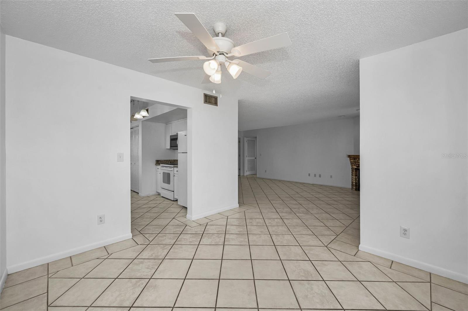 10626 LONGWOOD DR #102, SEMINOLE, FL, 33777