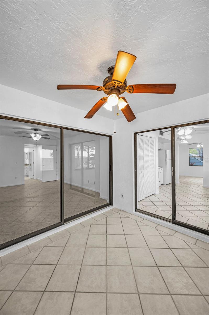 10626 LONGWOOD DR #102, SEMINOLE, FL, 33777