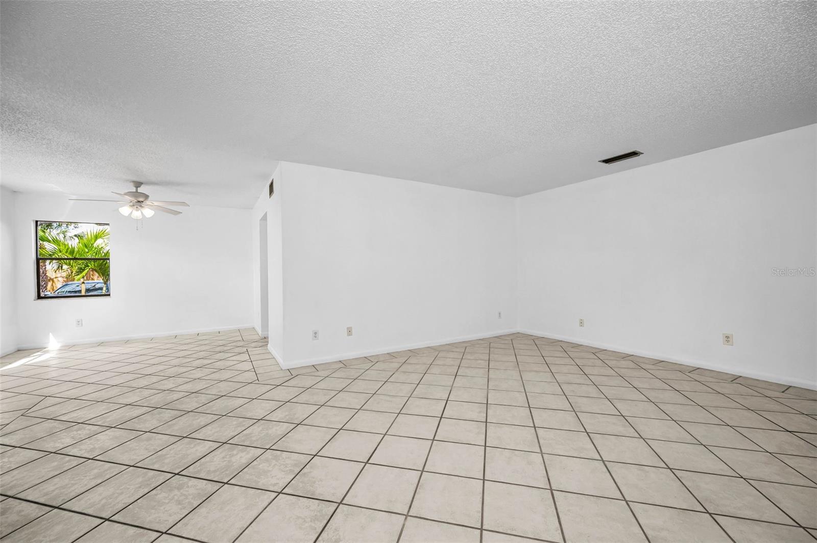 10626 LONGWOOD DR #102, SEMINOLE, FL, 33777