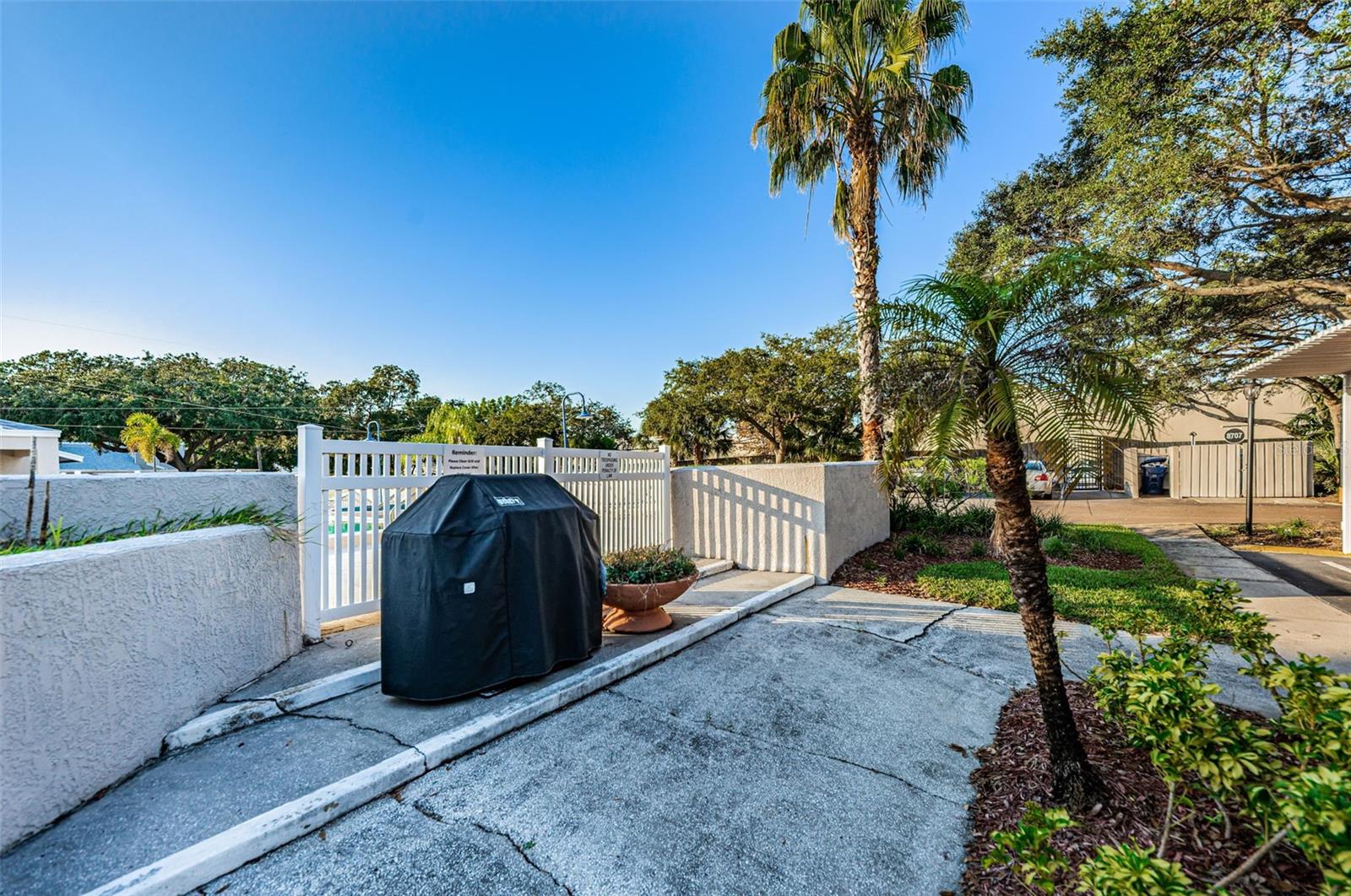 10626 LONGWOOD DR #102, SEMINOLE, FL, 33777