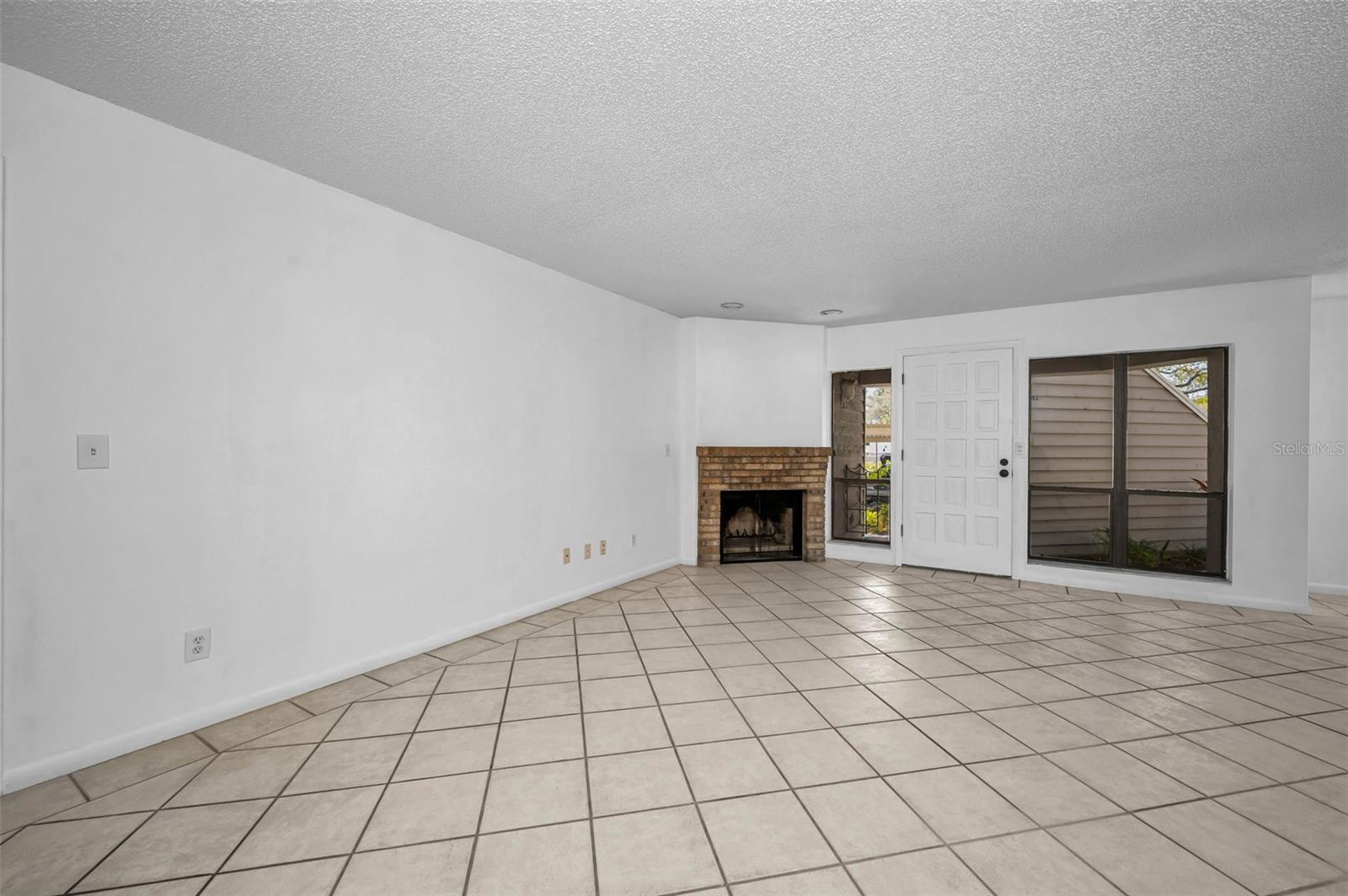 10626 LONGWOOD DR #102, SEMINOLE, FL, 33777