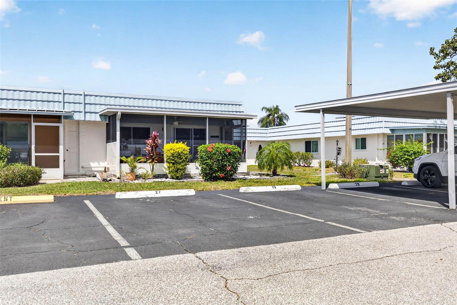 1801 BEDFORD LN #27, SUN CITY CENTER, FL, 33573