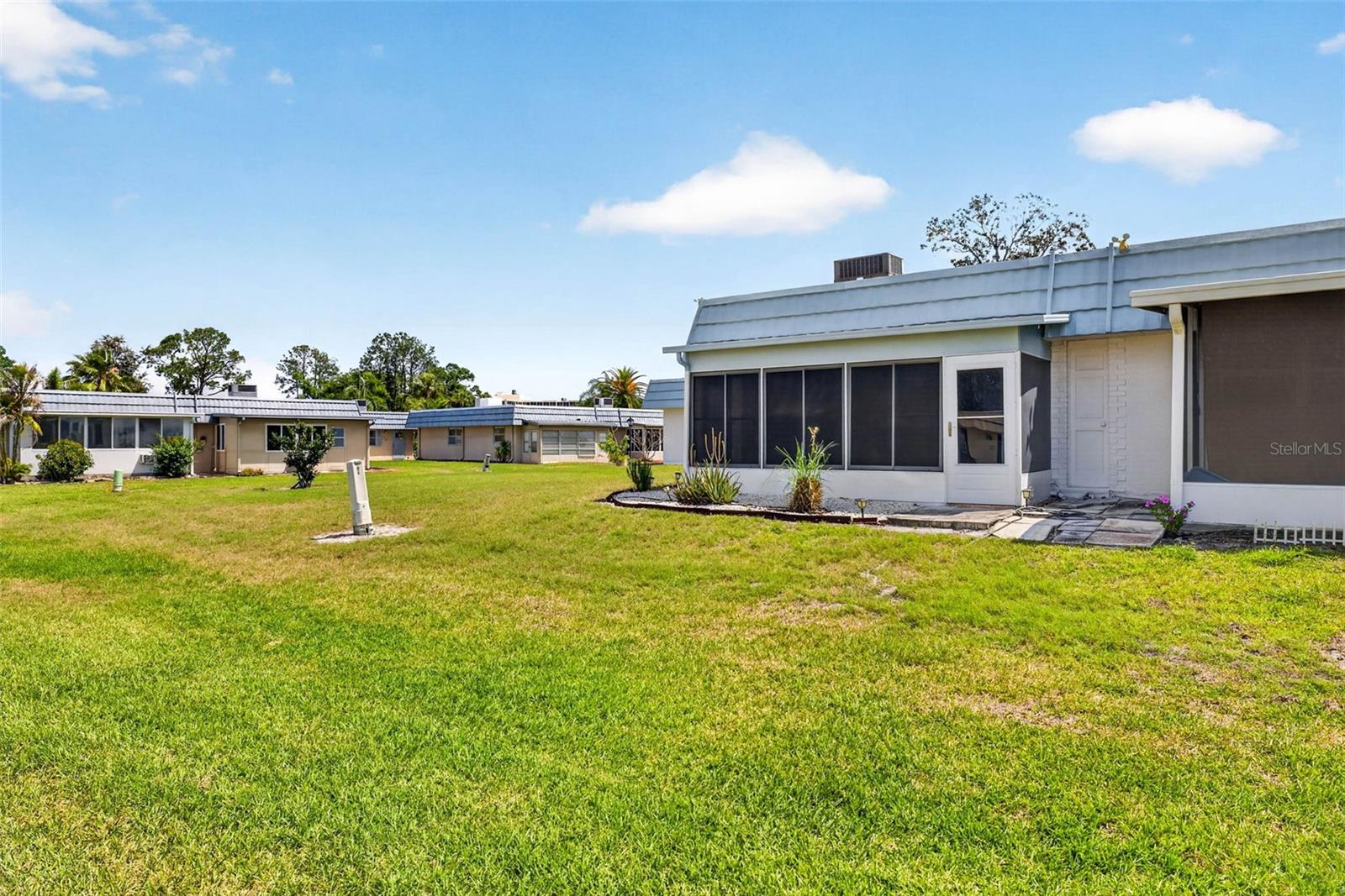 1801 BEDFORD LN #27, SUN CITY CENTER, FL, 33573