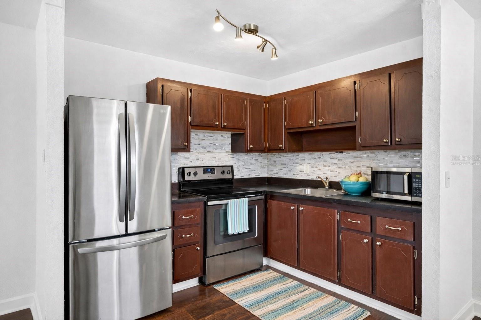 1801 BEDFORD LN #27, SUN CITY CENTER, FL, 33573