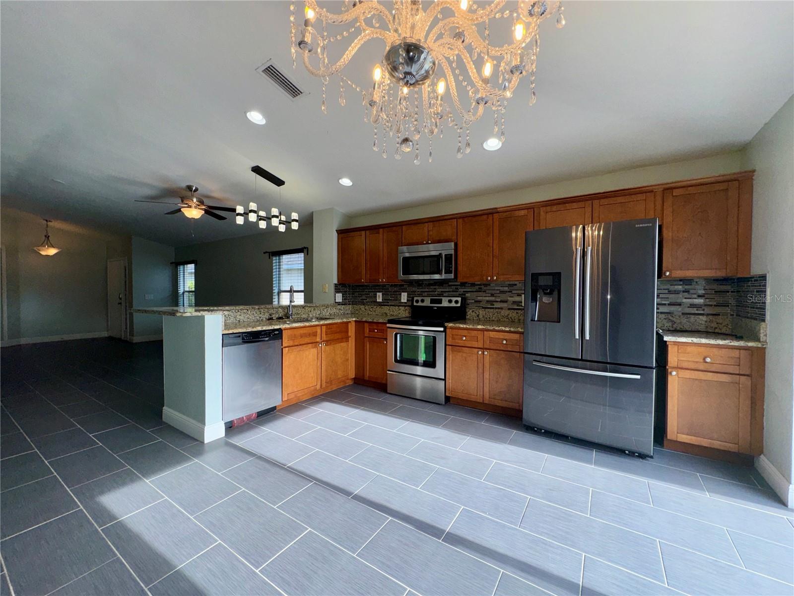 11324 PALM ISLAND AVE, RIVERVIEW, FL, 33569