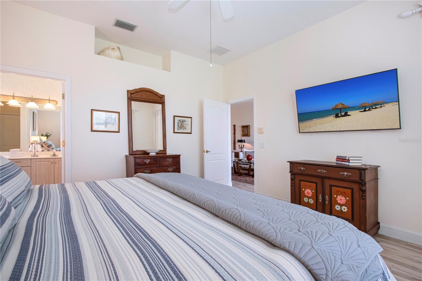 9448 FOREST HILLS CIR, SARASOTA, FL, 34238