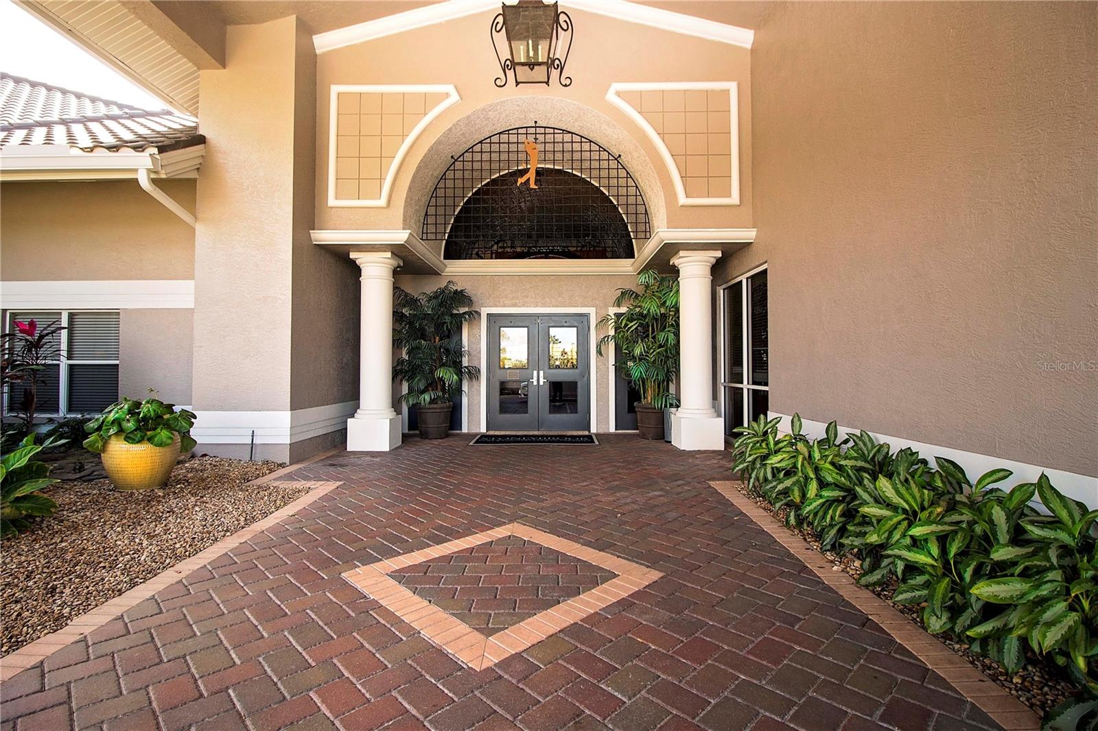 9448 FOREST HILLS CIR, SARASOTA, FL, 34238