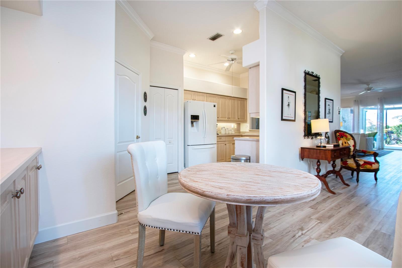 9448 FOREST HILLS CIR, SARASOTA, FL, 34238