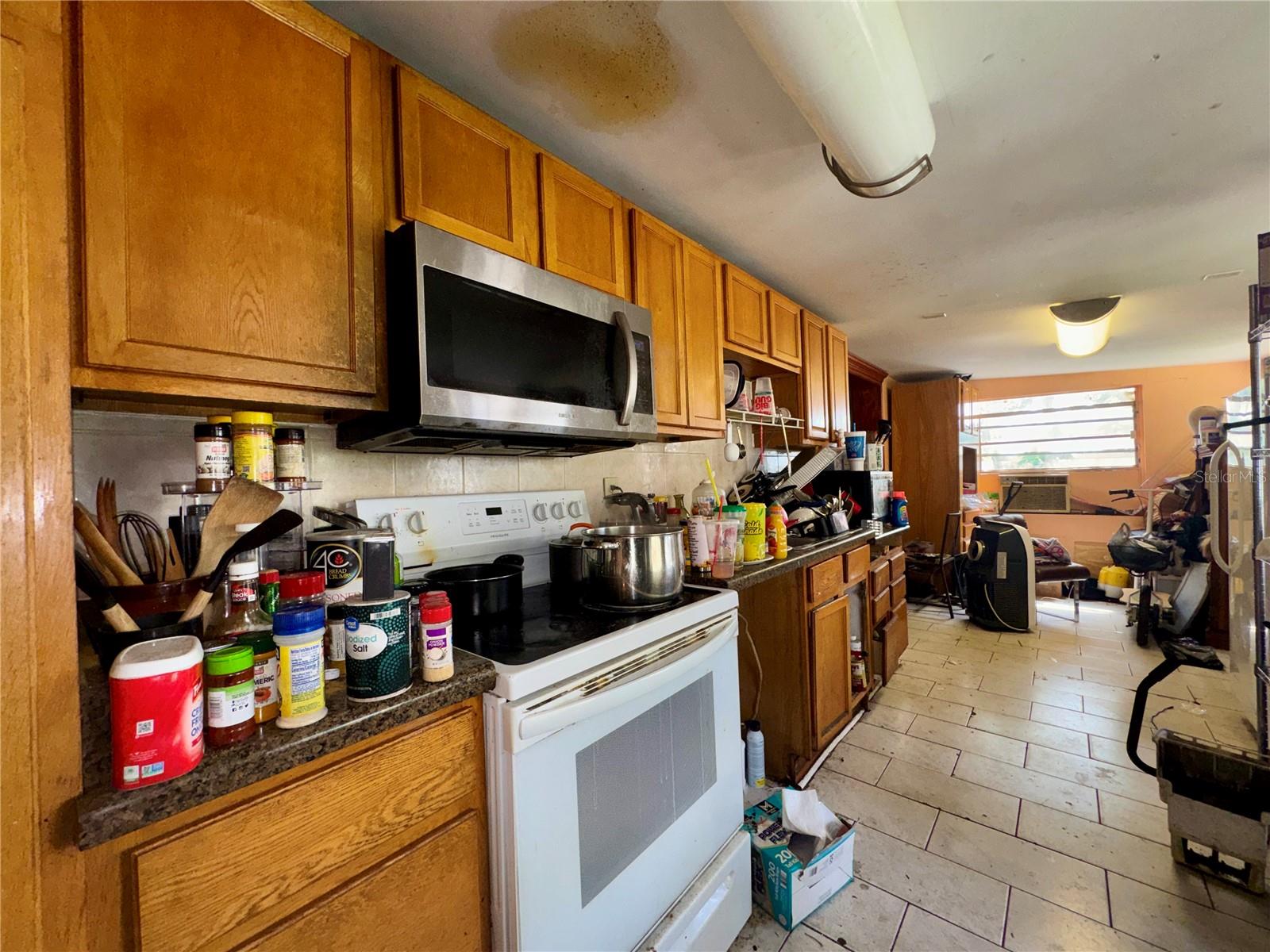 6726 TIMBERLANE DR, TAMPA, FL, 33615