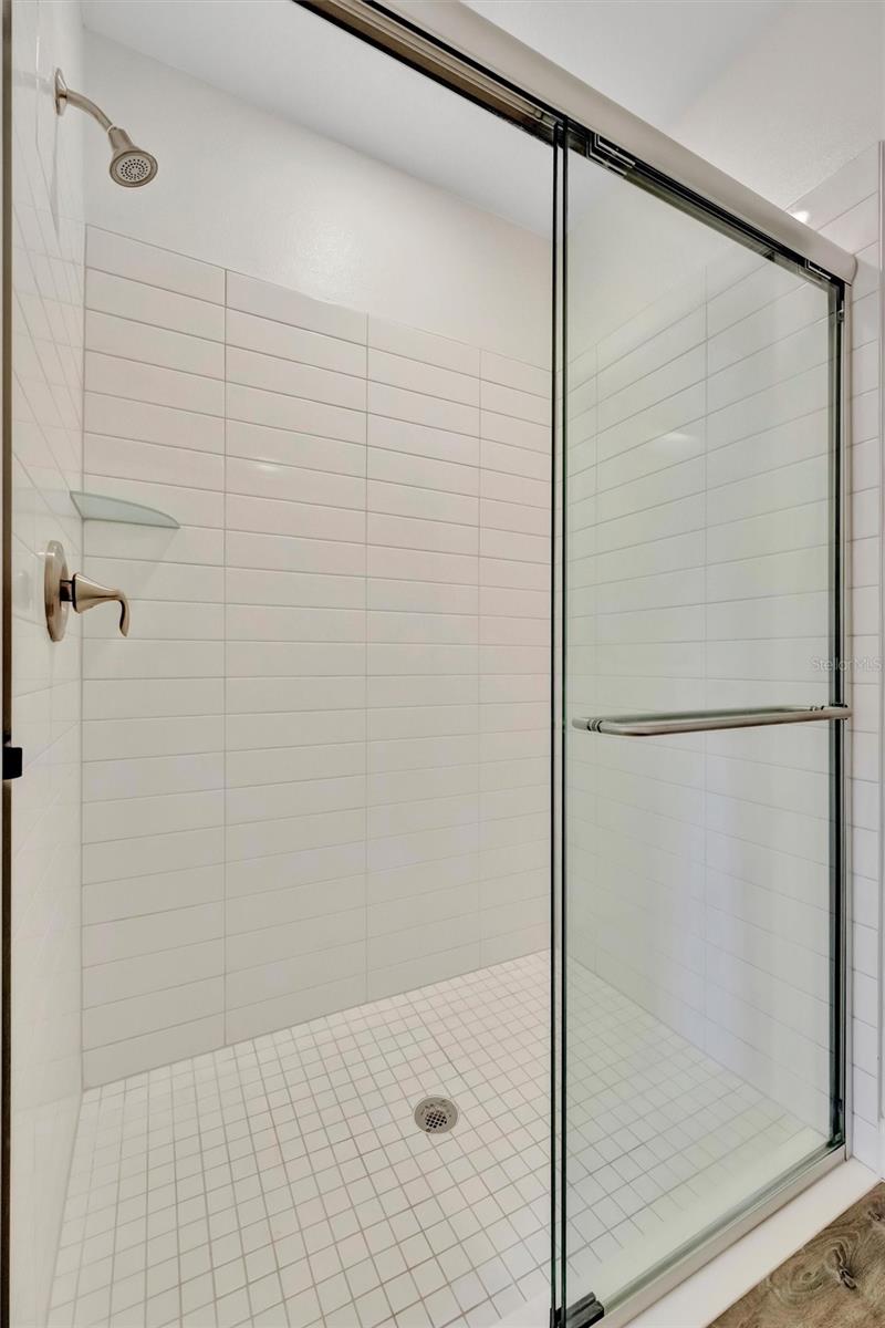 17436 HOLLY WELL AVE, WIMAUMA, FL, 33598