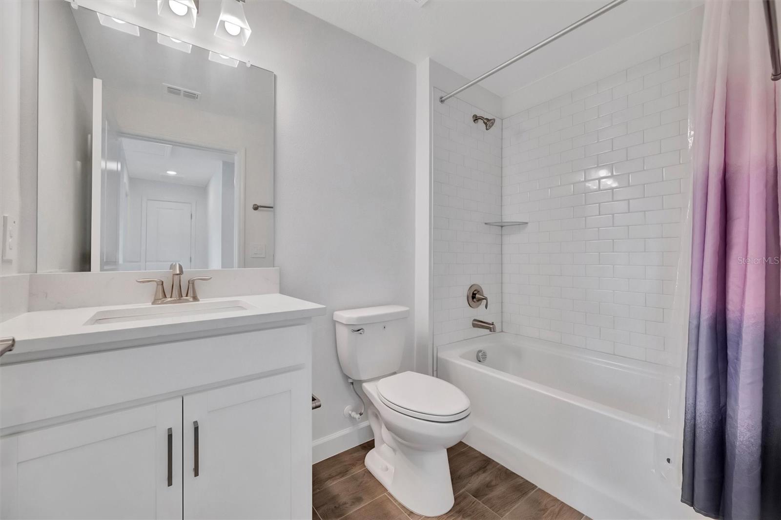 17436 HOLLY WELL AVE, WIMAUMA, FL, 33598