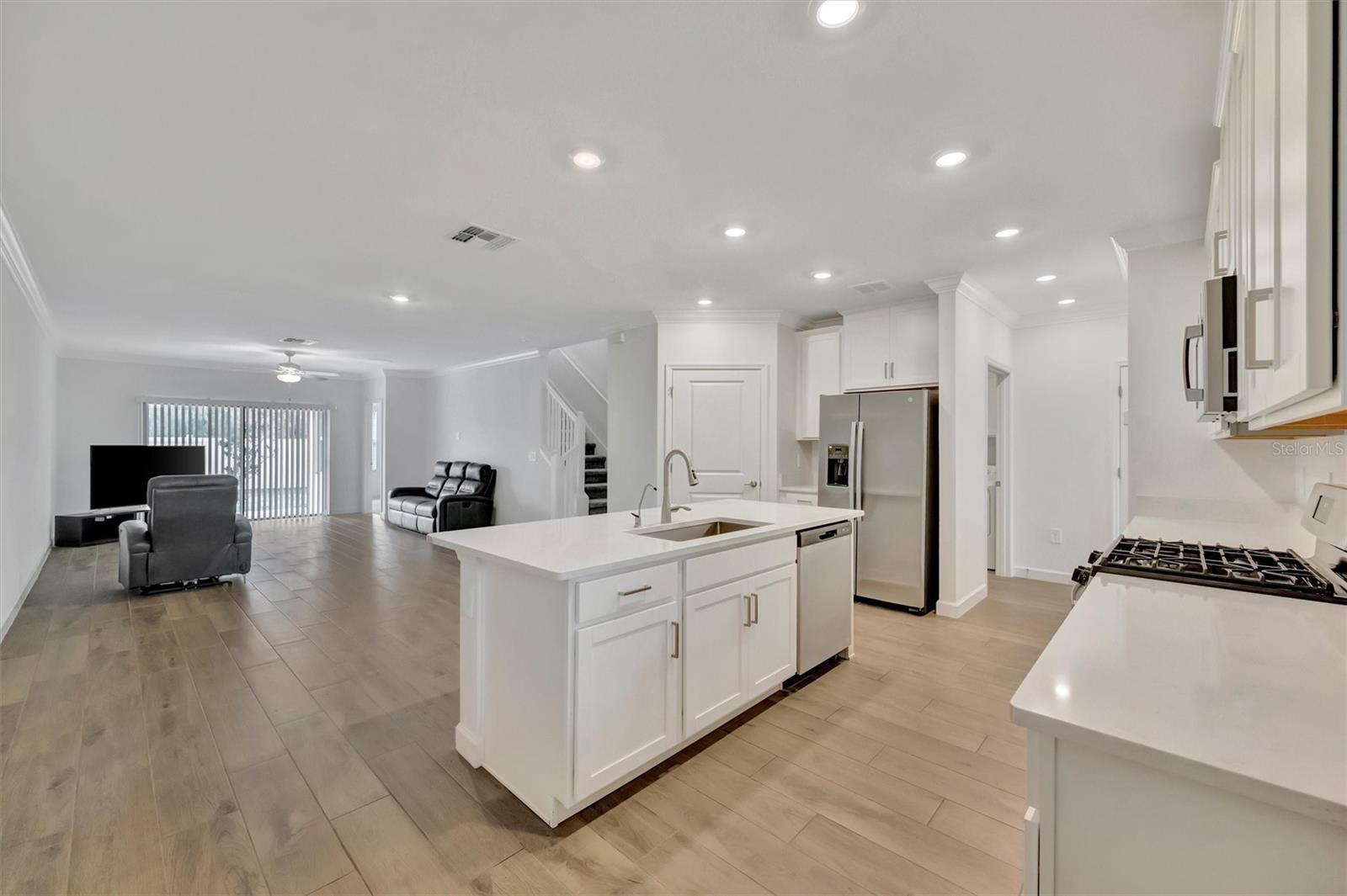 17436 HOLLY WELL AVE, WIMAUMA, FL, 33598