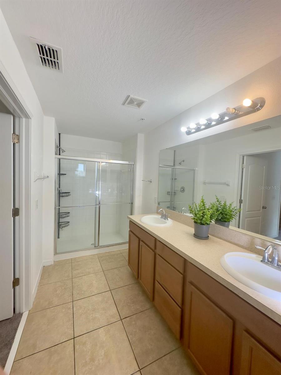 1335 PRIORY CIR, WINTER GARDEN, FL, 34787