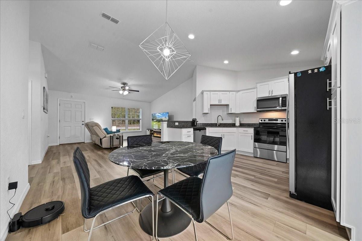 41 FISHER WAY RUN, OCKLAWAHA, FL, 32179