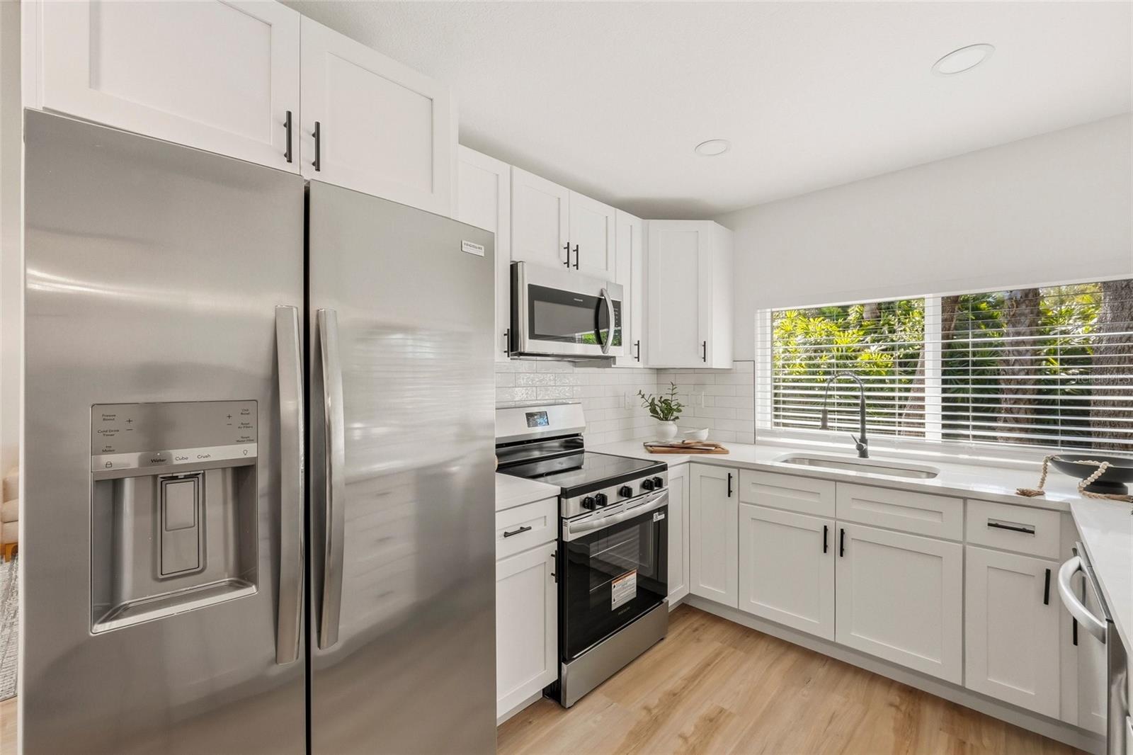 2490 GROVE RIDGE DR, PALM HARBOR, FL, 34683