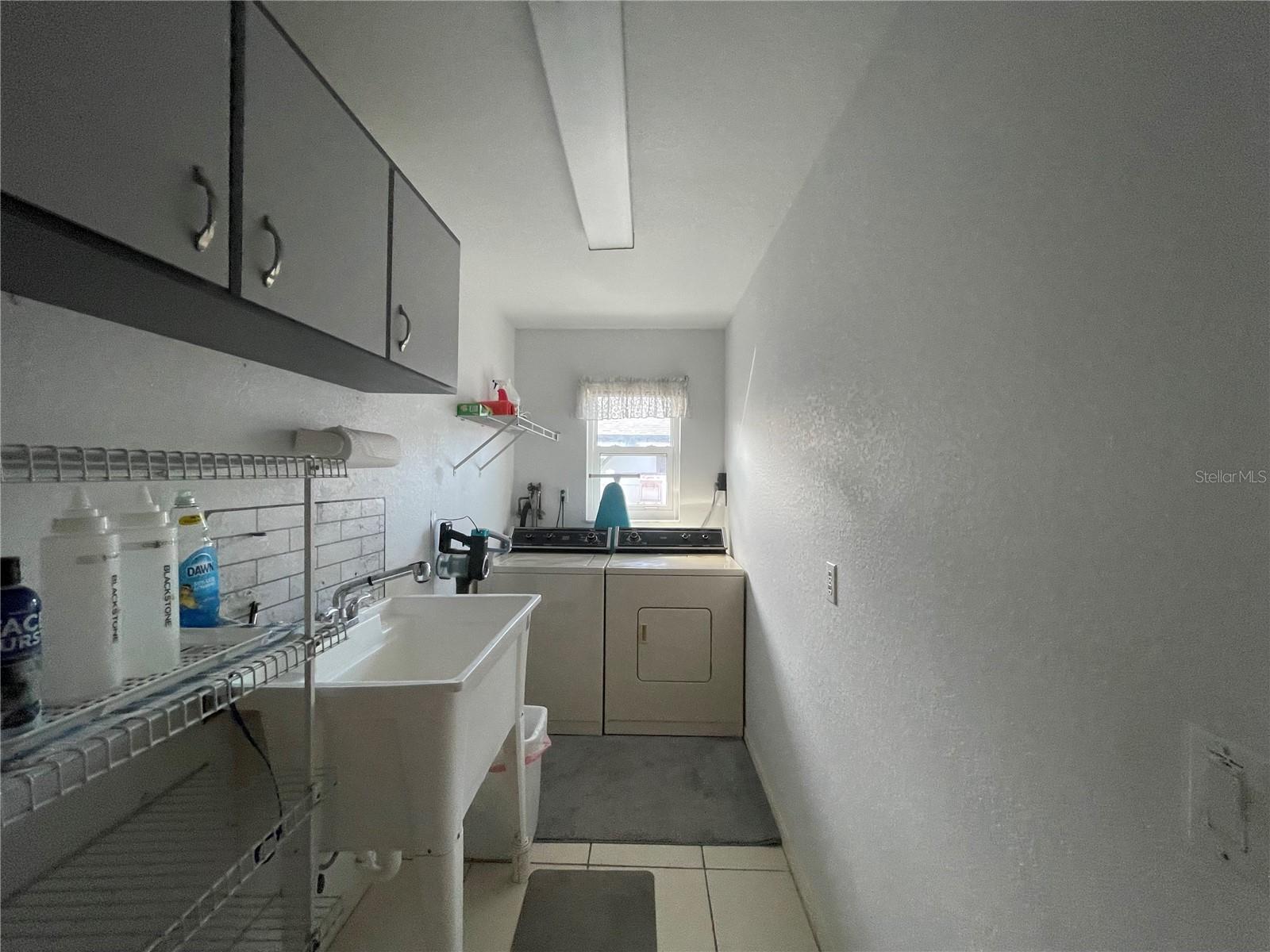 18417 HOTTELET CIR, PORT CHARLOTTE, FL, 33948