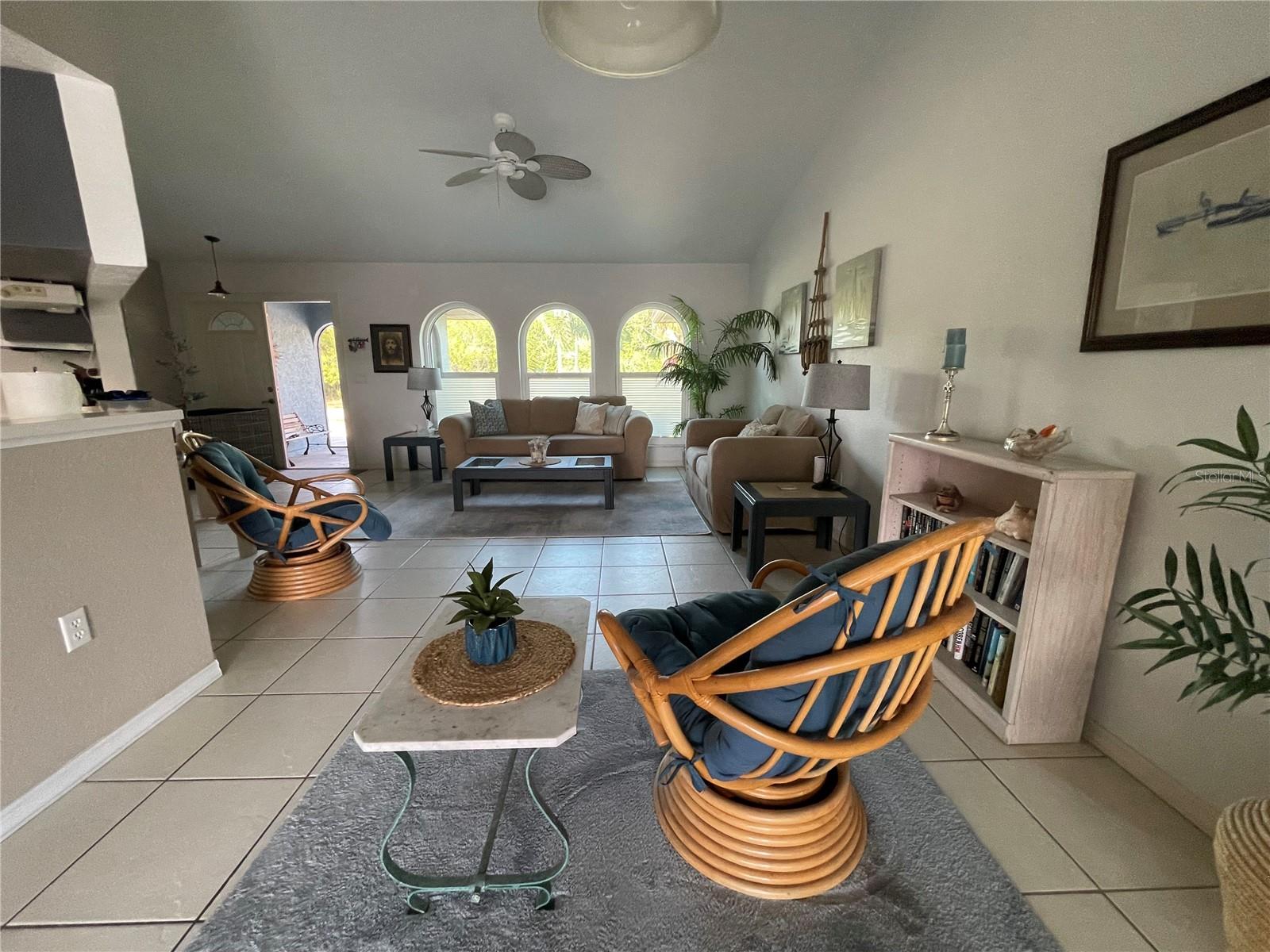 18417 HOTTELET CIR, PORT CHARLOTTE, FL, 33948