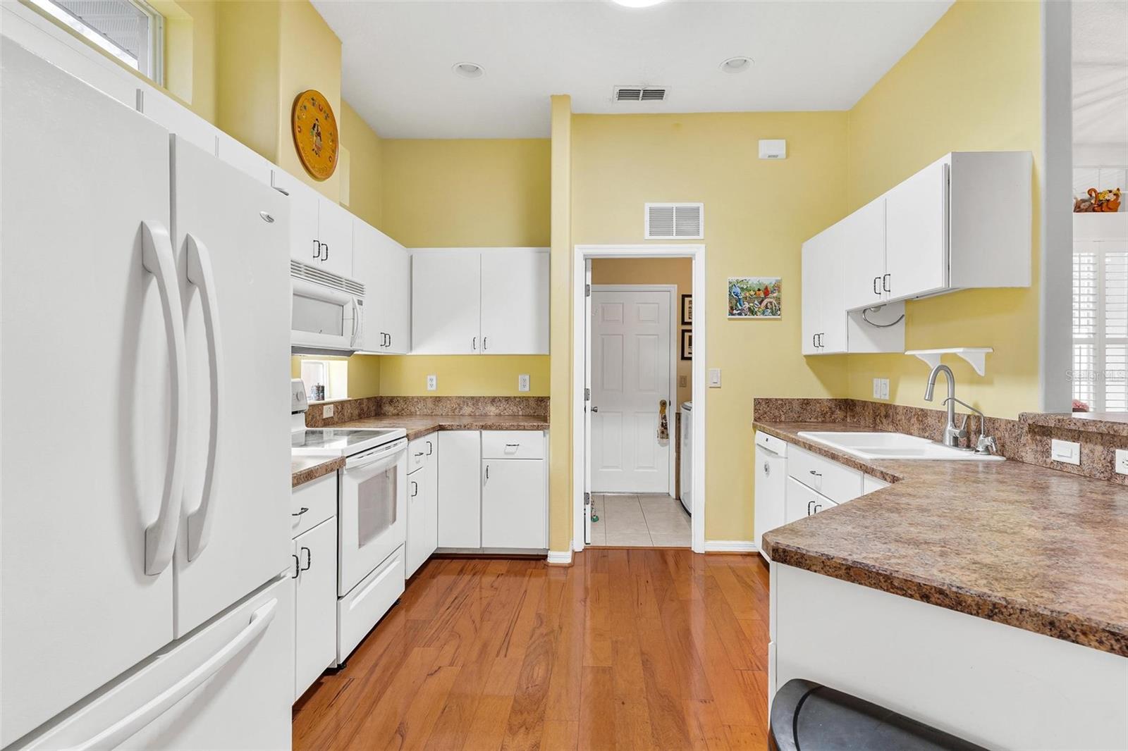 5245 CHINA SEA DR, TAVARES, FL, 32778