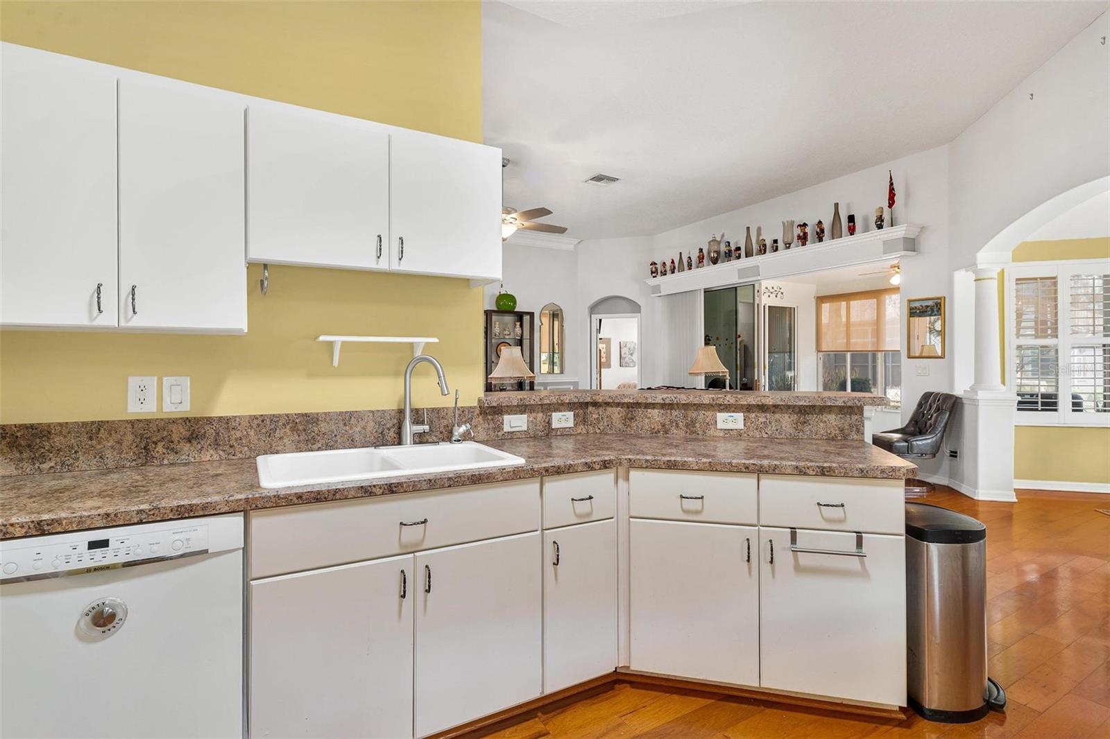 5245 CHINA SEA DR, TAVARES, FL, 32778