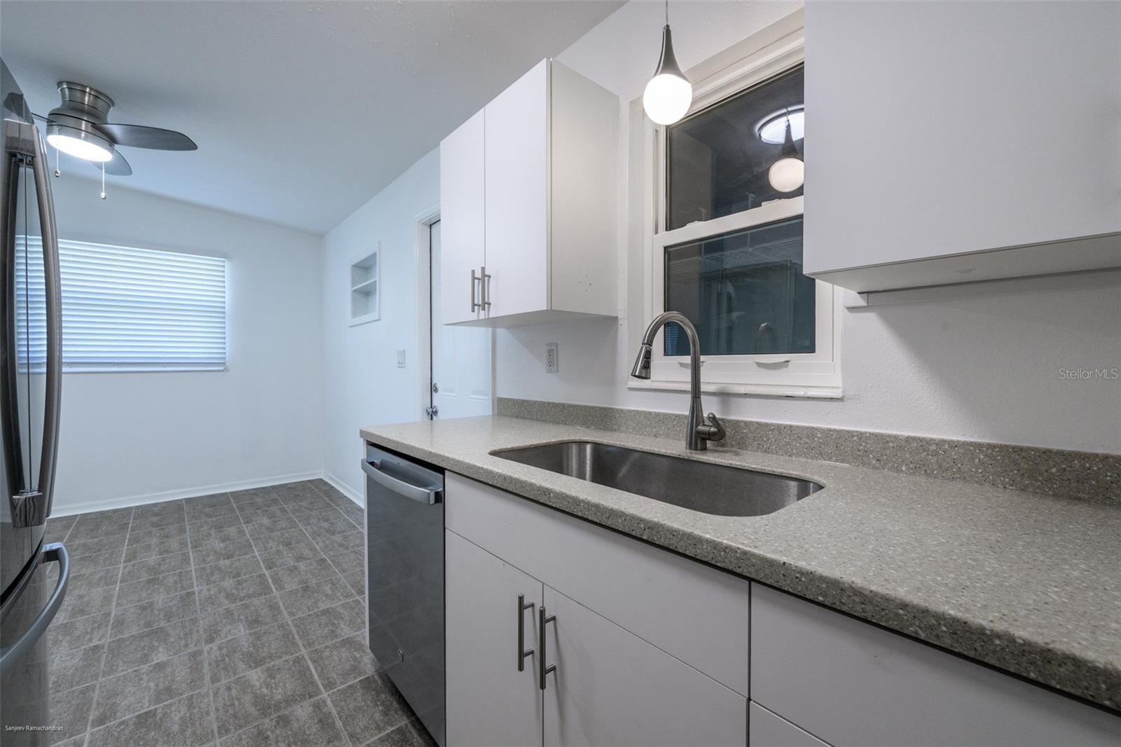 927 W OLYMPIA AVE, PUNTA GORDA, FL, 33950