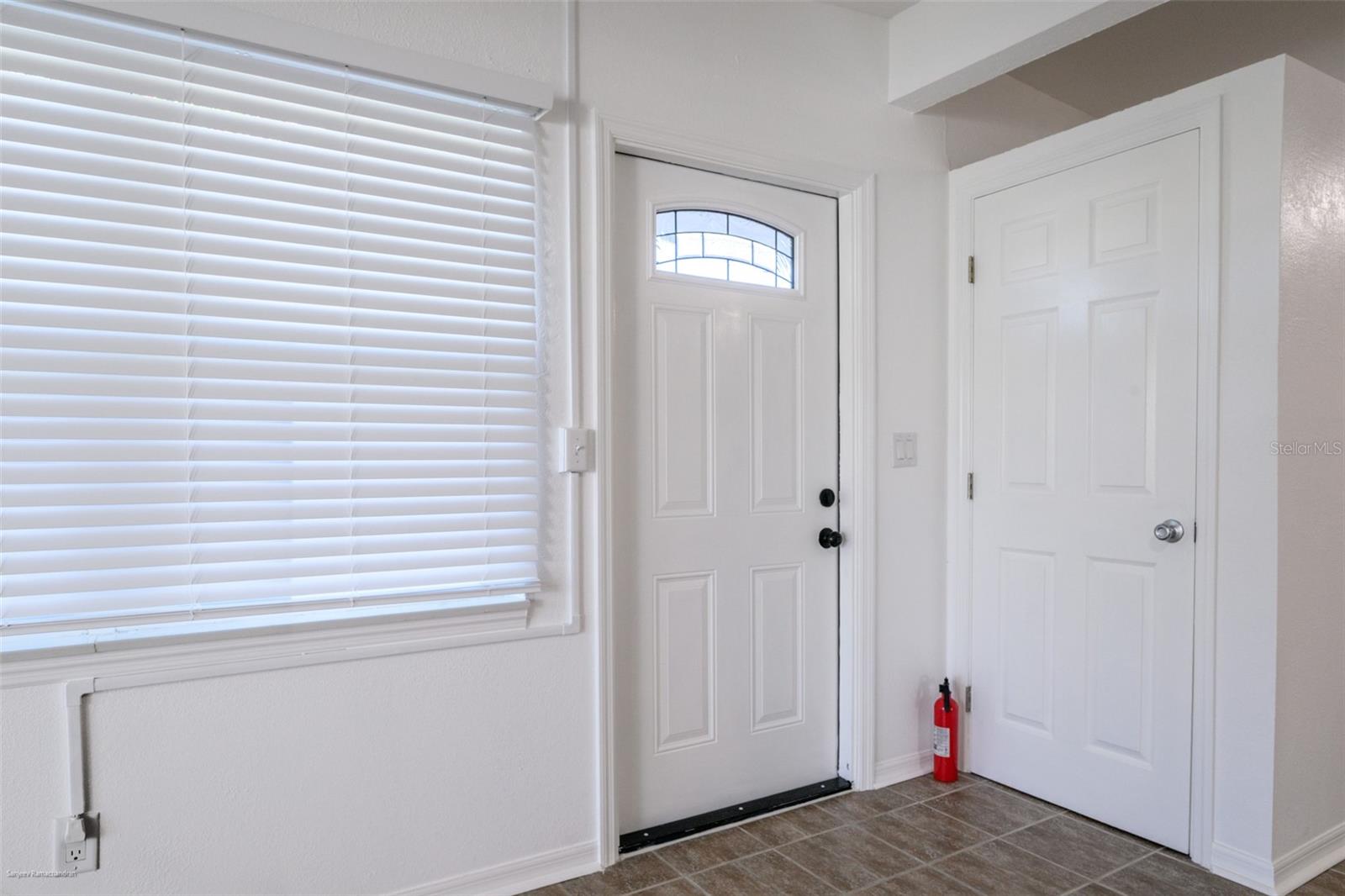 927 W OLYMPIA AVE, PUNTA GORDA, FL, 33950