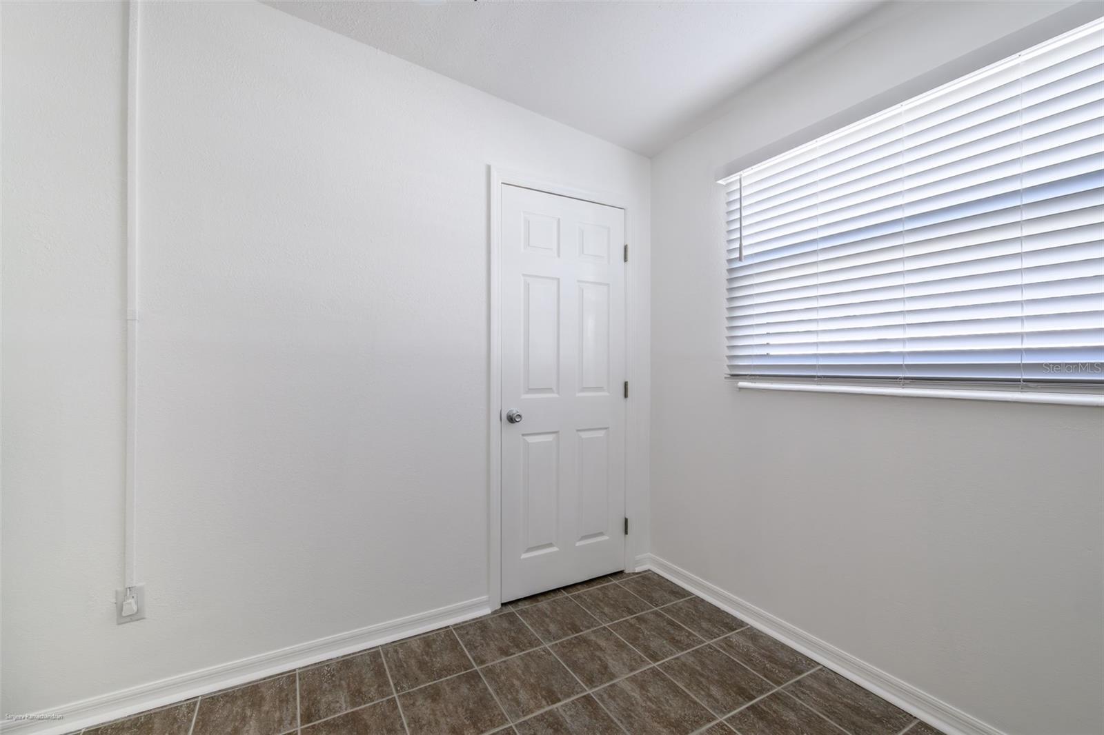 927 W OLYMPIA AVE, PUNTA GORDA, FL, 33950