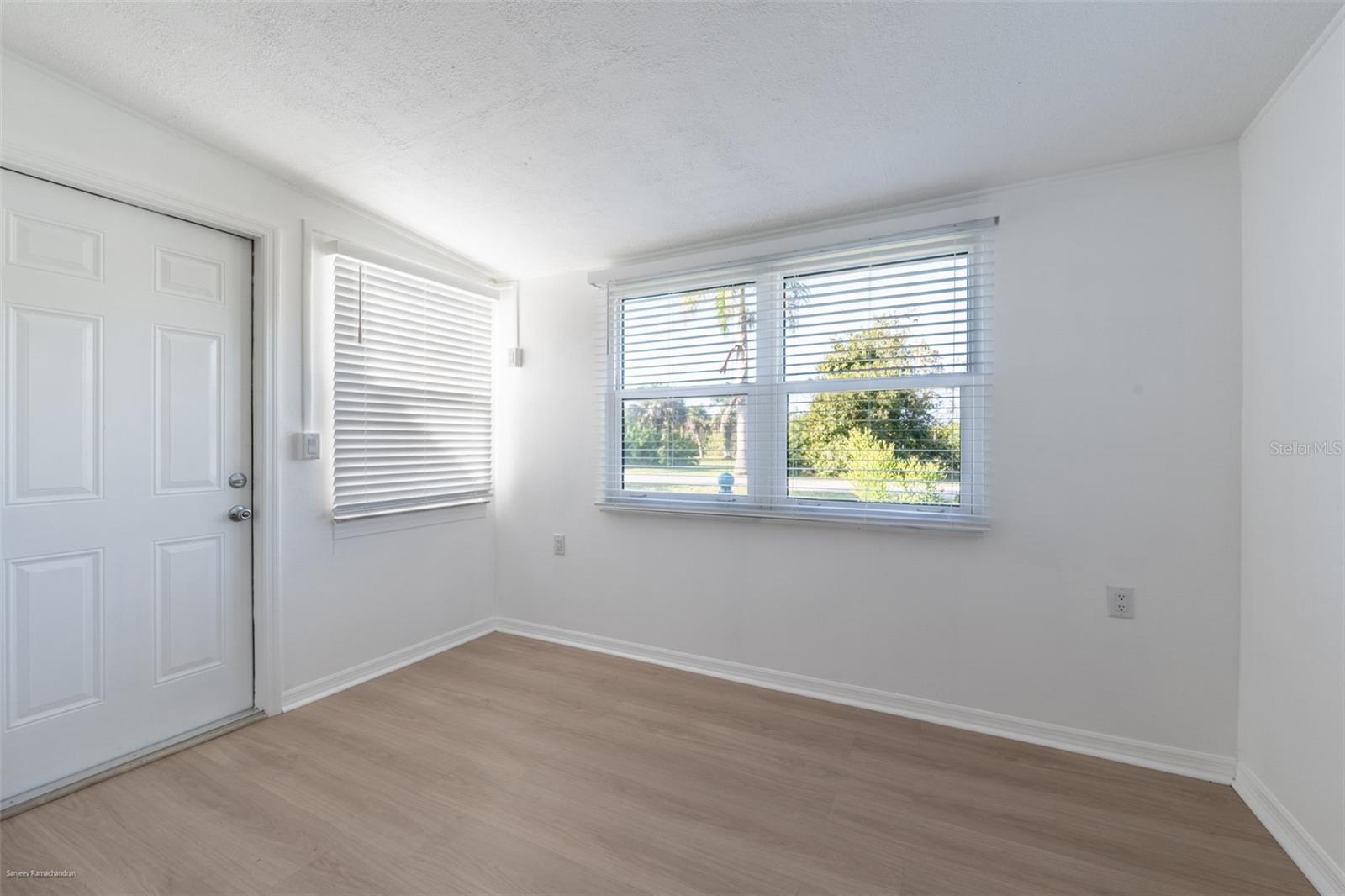 927 W OLYMPIA AVE, PUNTA GORDA, FL, 33950