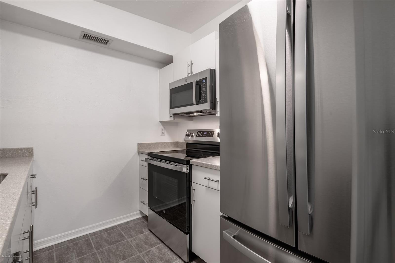 927 W OLYMPIA AVE, PUNTA GORDA, FL, 33950