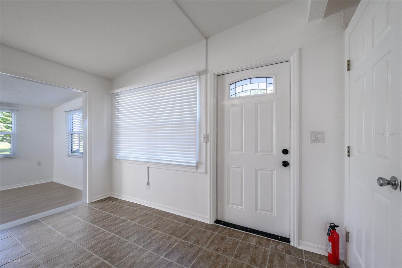 927 W OLYMPIA AVE, PUNTA GORDA, FL, 33950