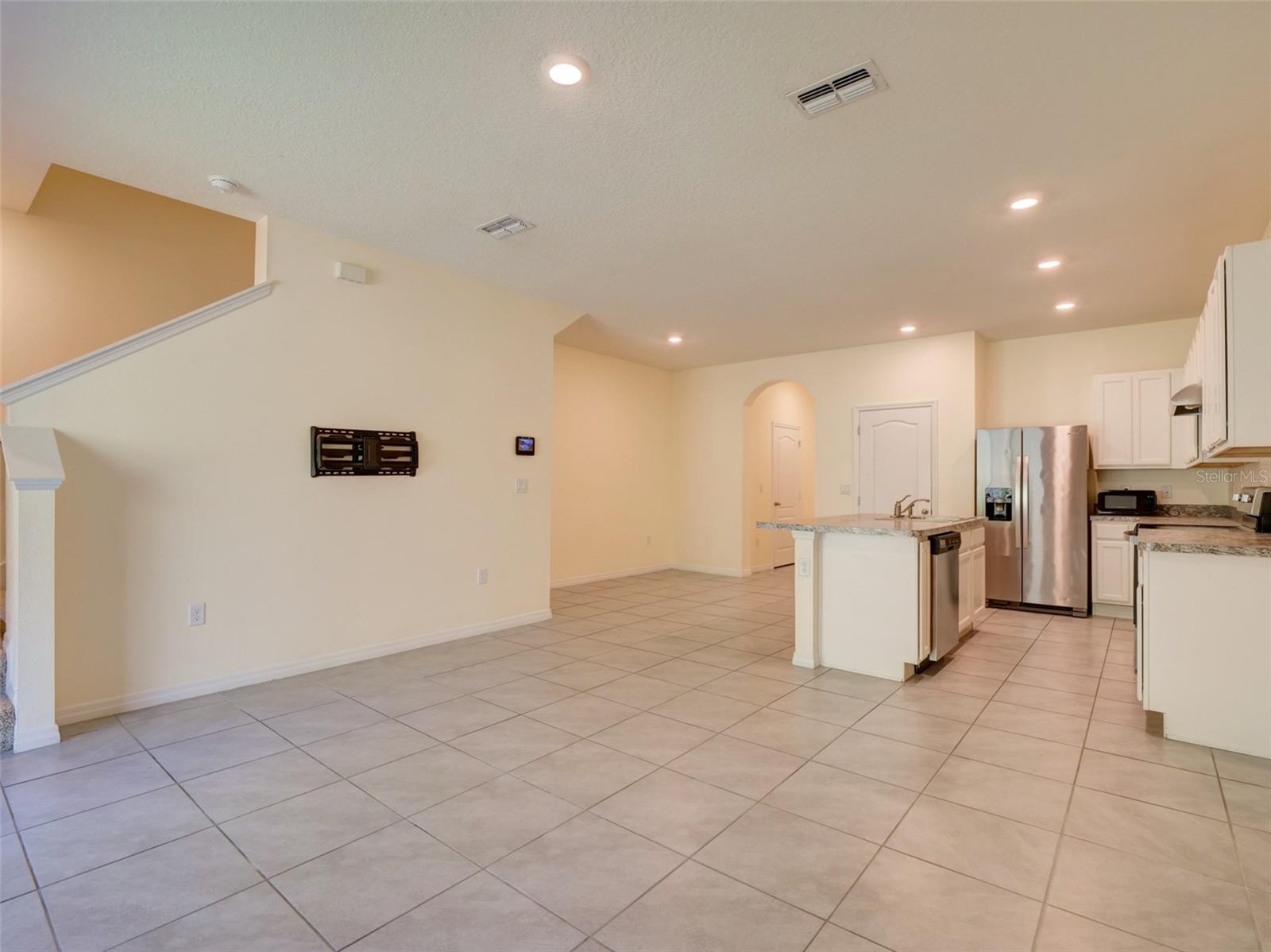 1289 YELLOW FINCH DR, DAVENPORT, FL, 33837