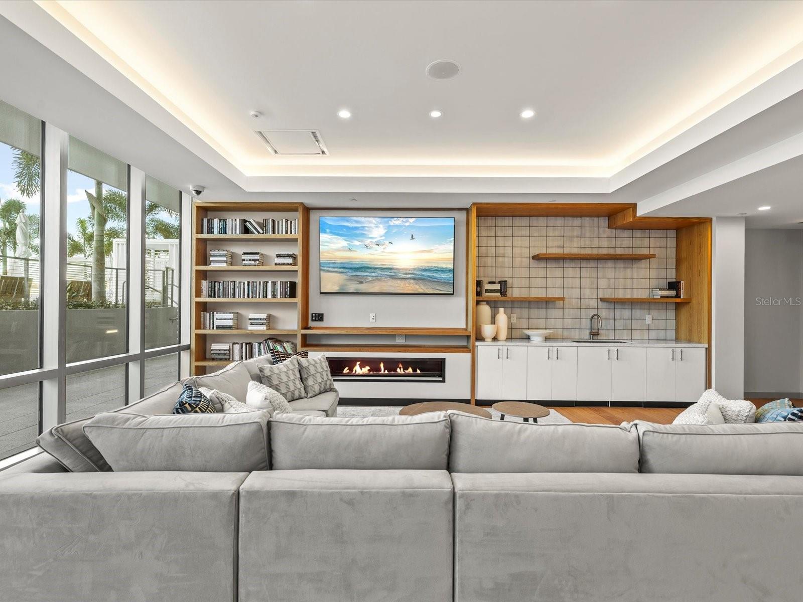 400 CENTRAL AVE #1603, ST PETERSBURG, FL, 33701