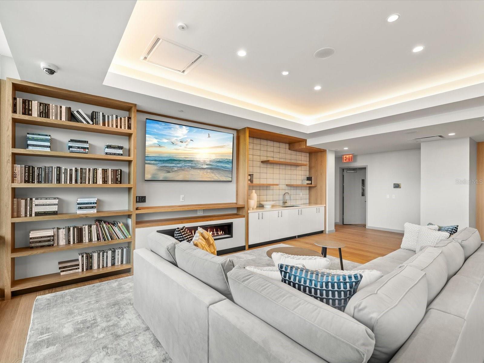 400 CENTRAL AVE #1603, ST PETERSBURG, FL, 33701