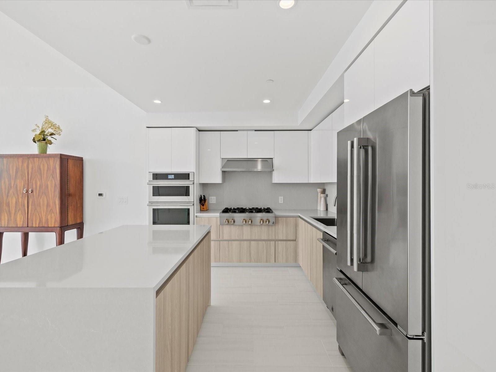 400 CENTRAL AVE #1603, ST PETERSBURG, FL, 33701