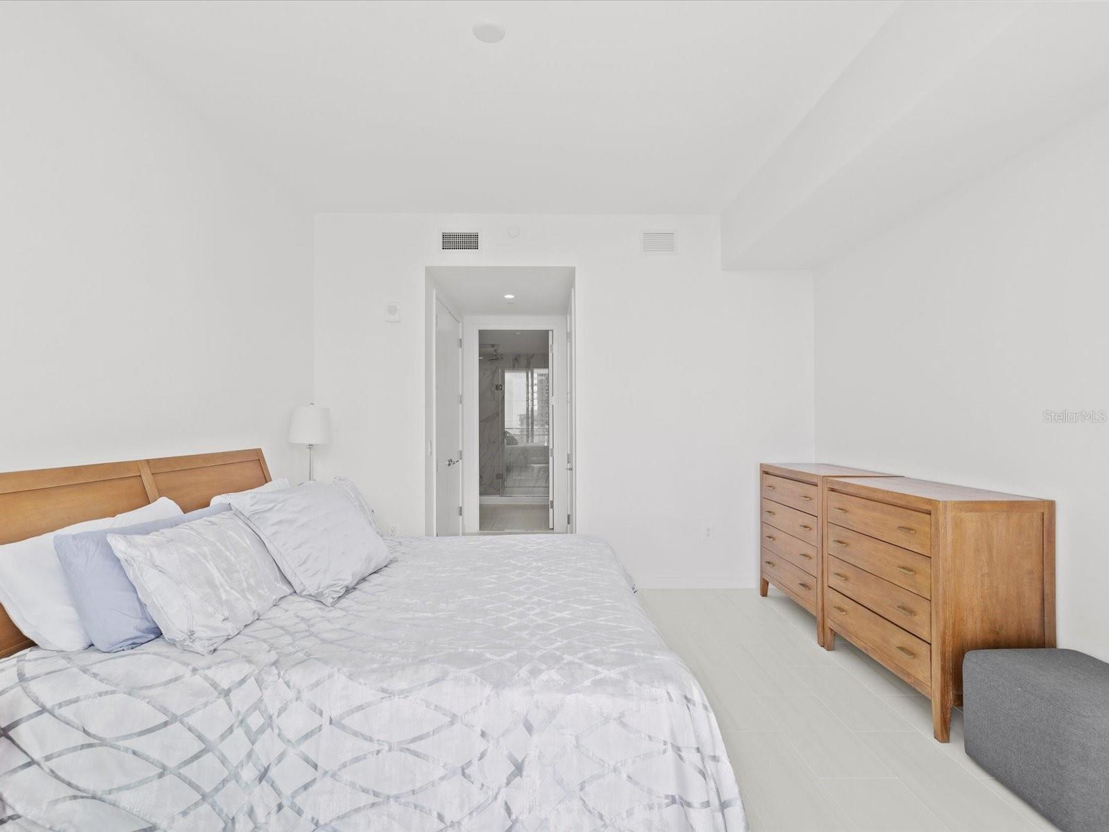 400 CENTRAL AVE #1603, ST PETERSBURG, FL, 33701